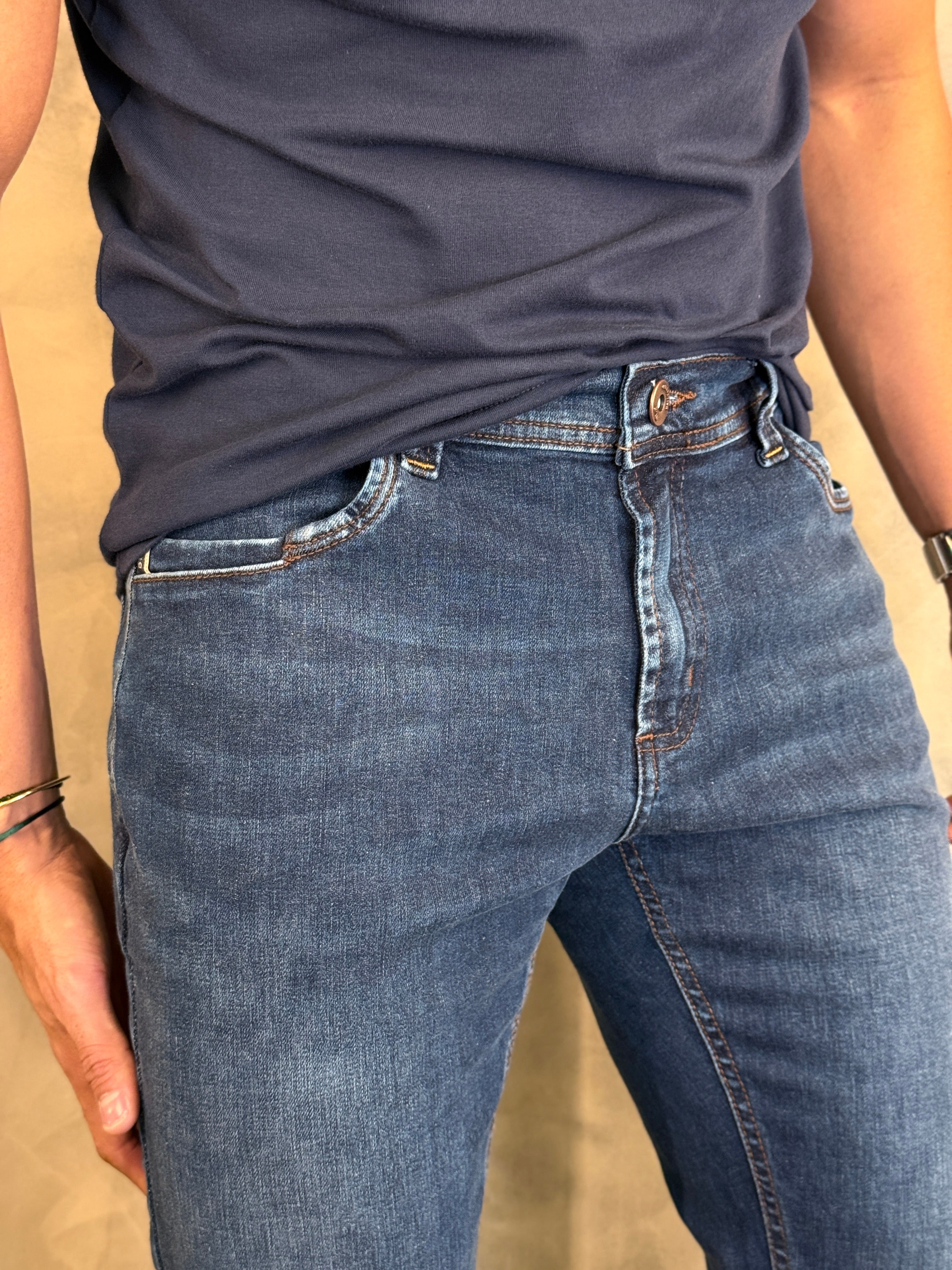 CALÇA JEANS SLIM DLZ LAVAGEM ESCURA