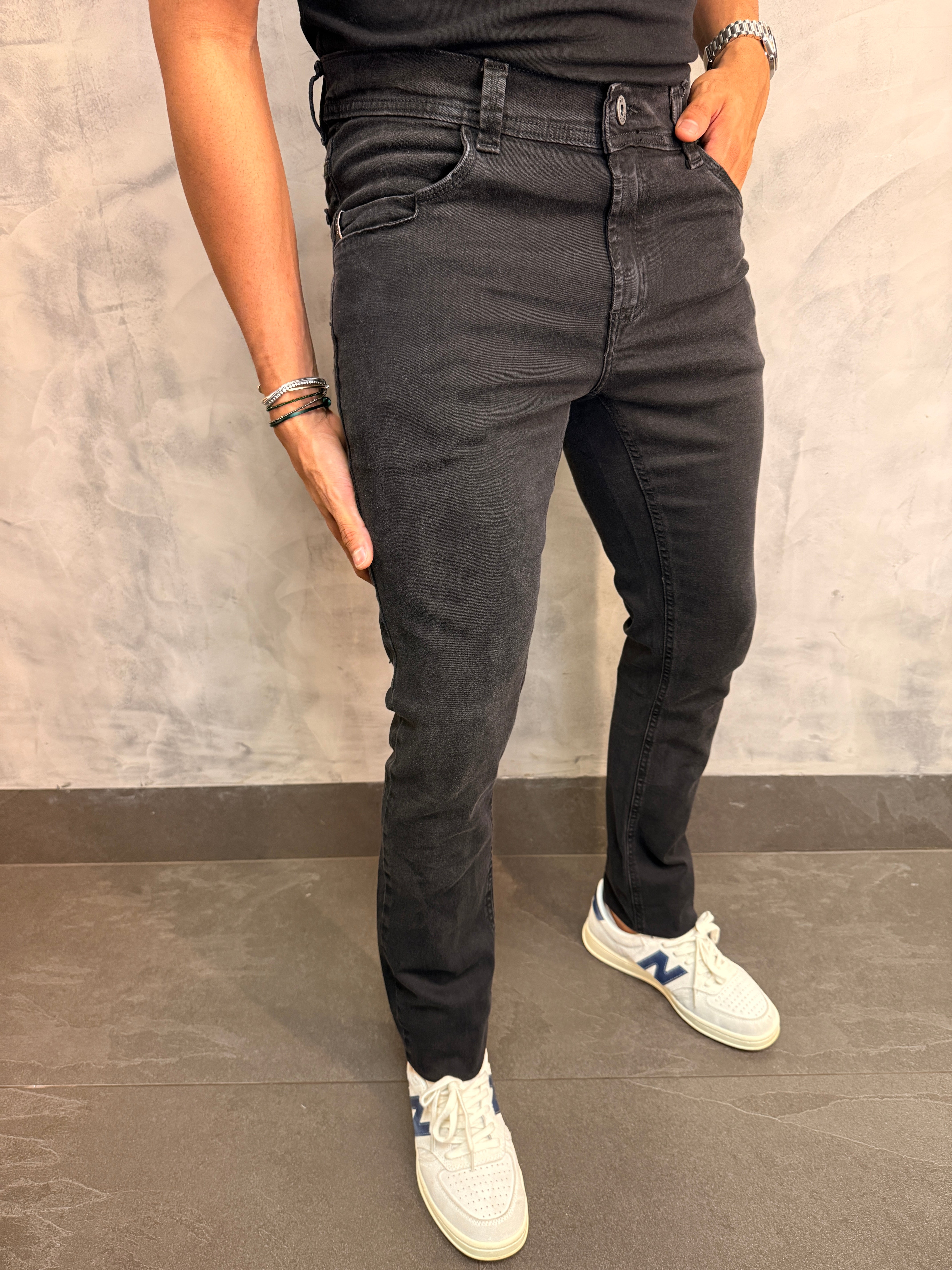 CALÇA JEANS SKINNY DLZ PRETO