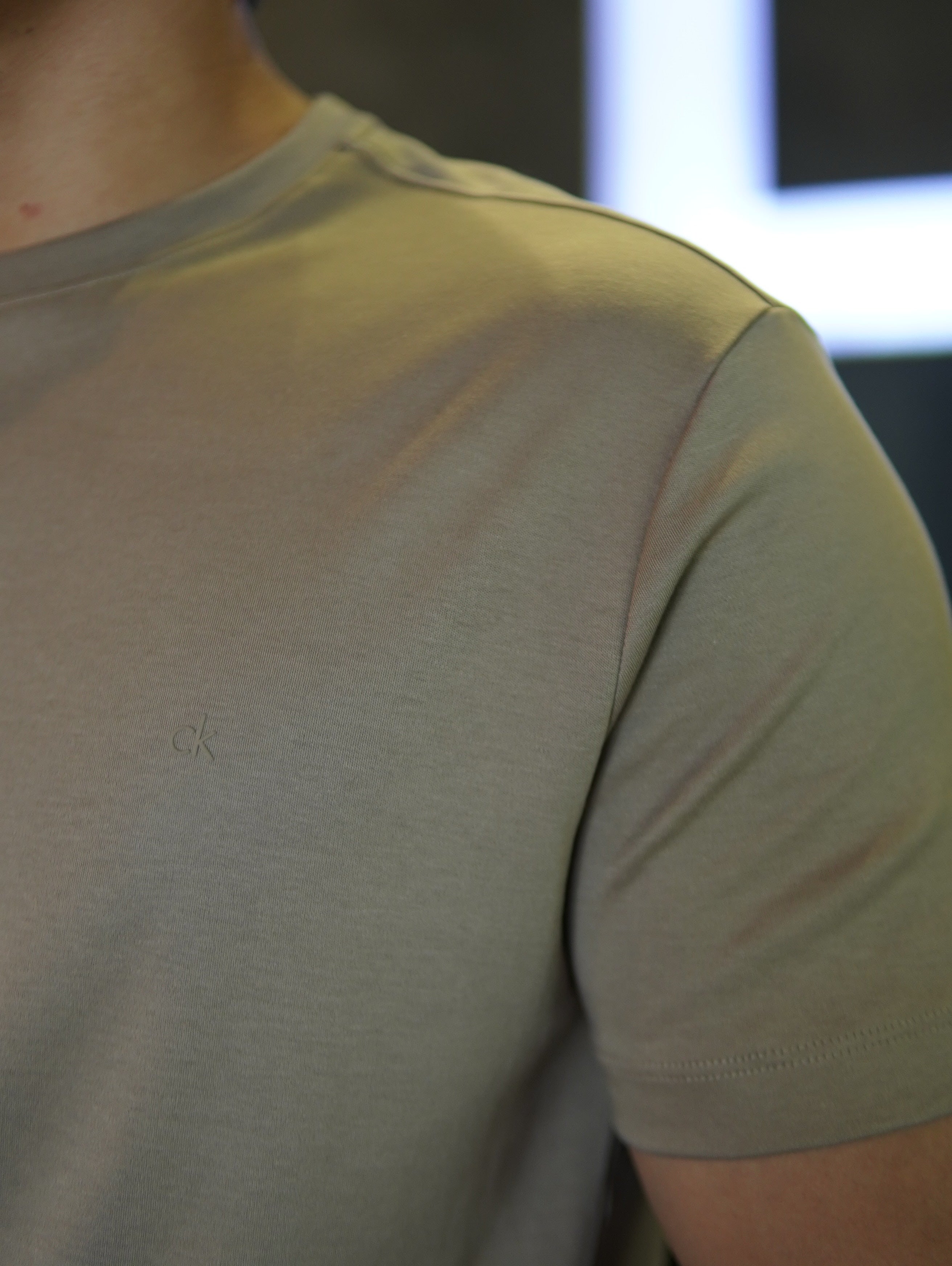 CAMISETA PIMA CALVIN KLEIN CAQUI