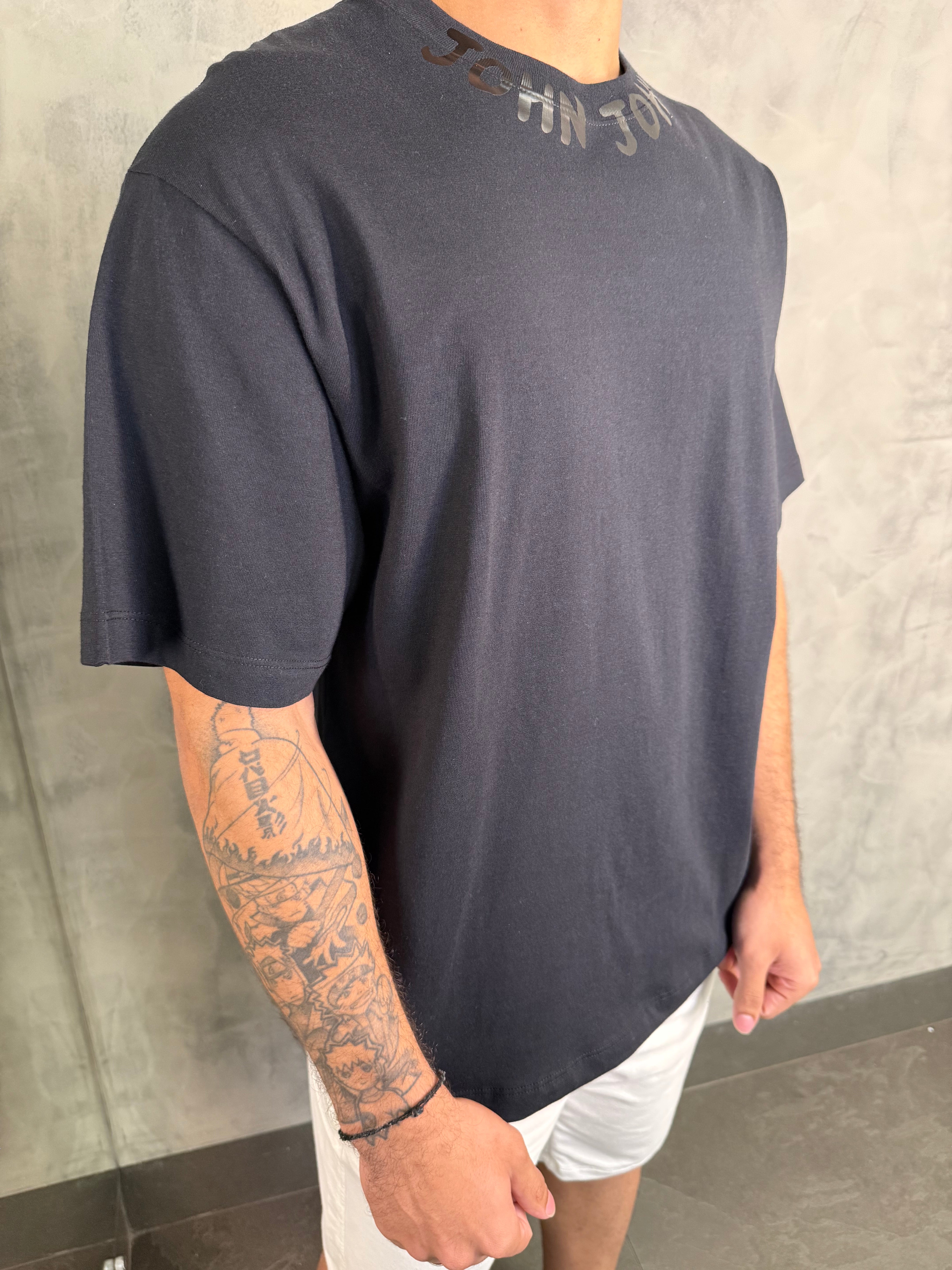 T SHIRT BOX COLLAR JOHN JOHN PRETO