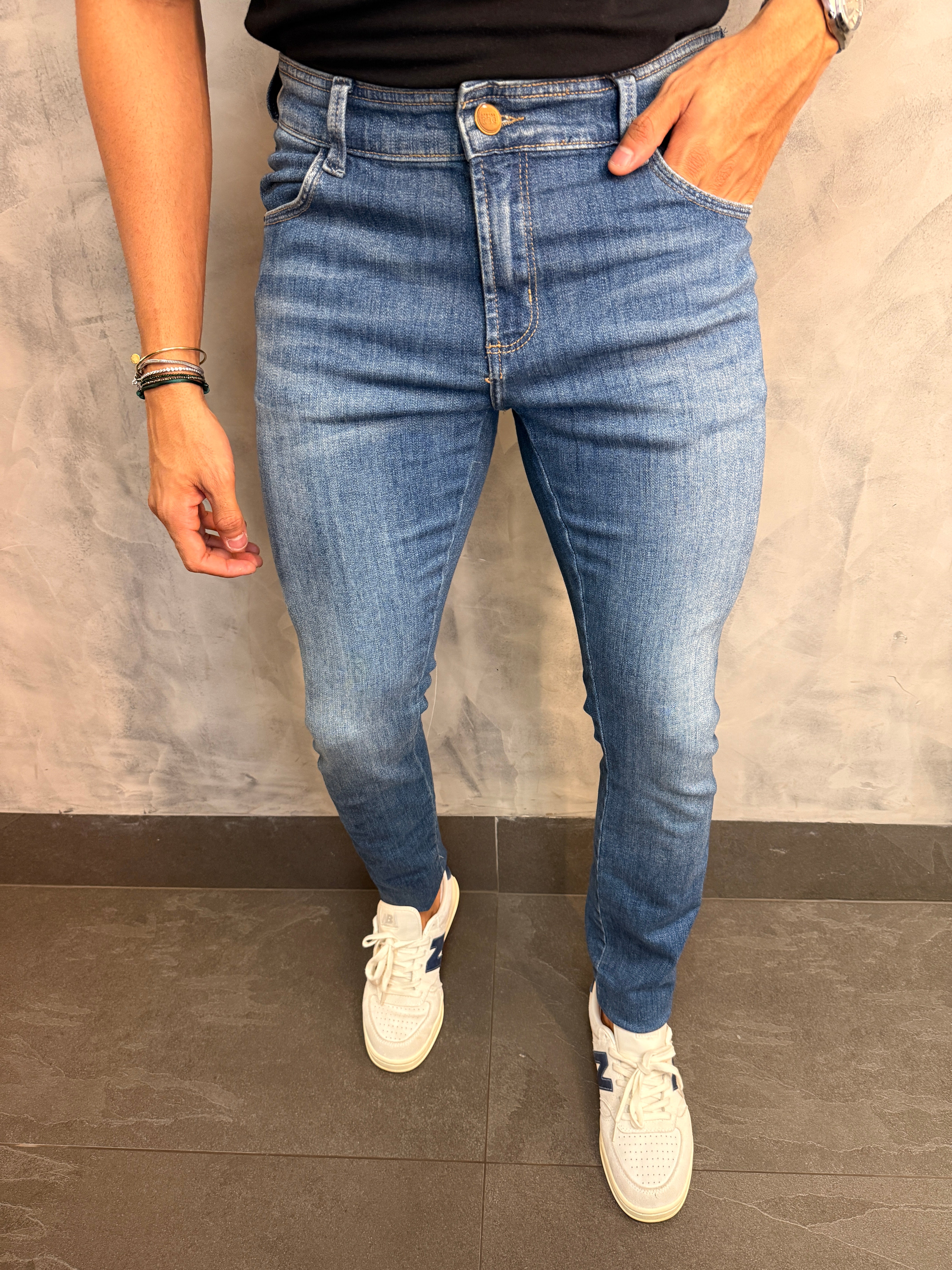 CALÇA JEANS SKINNY SELECT DLZ JEANS MÉDIO