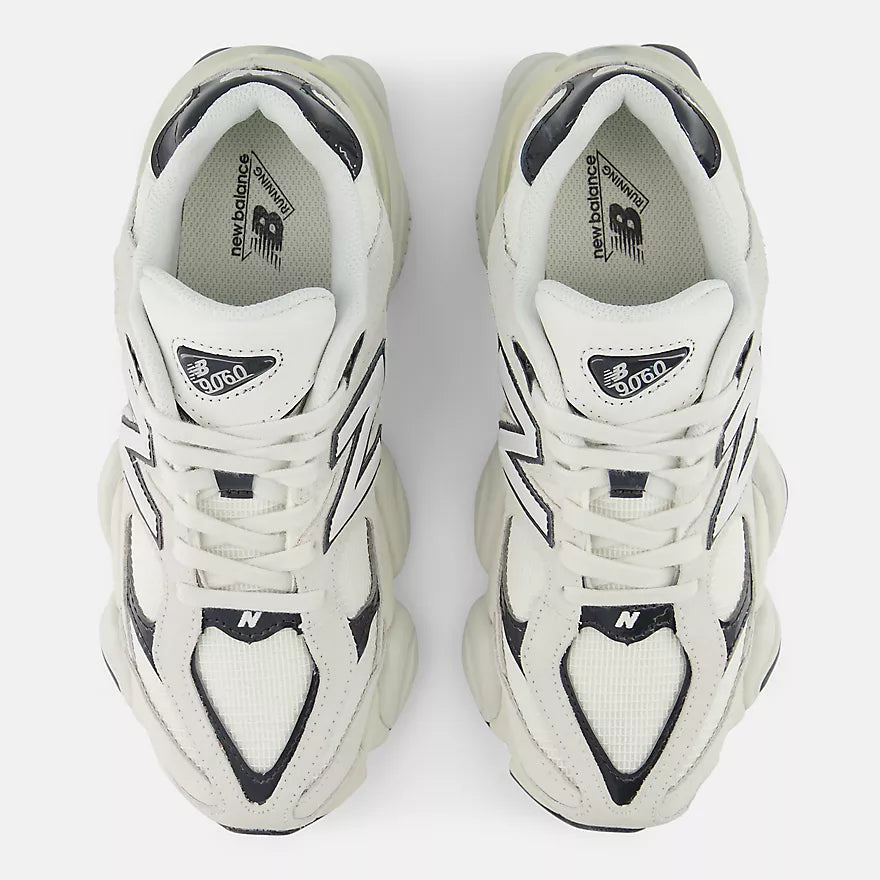 TÊNIS 9060 UNISEX NEW BALANCE BRANCO OFF/ BEGE CLARO