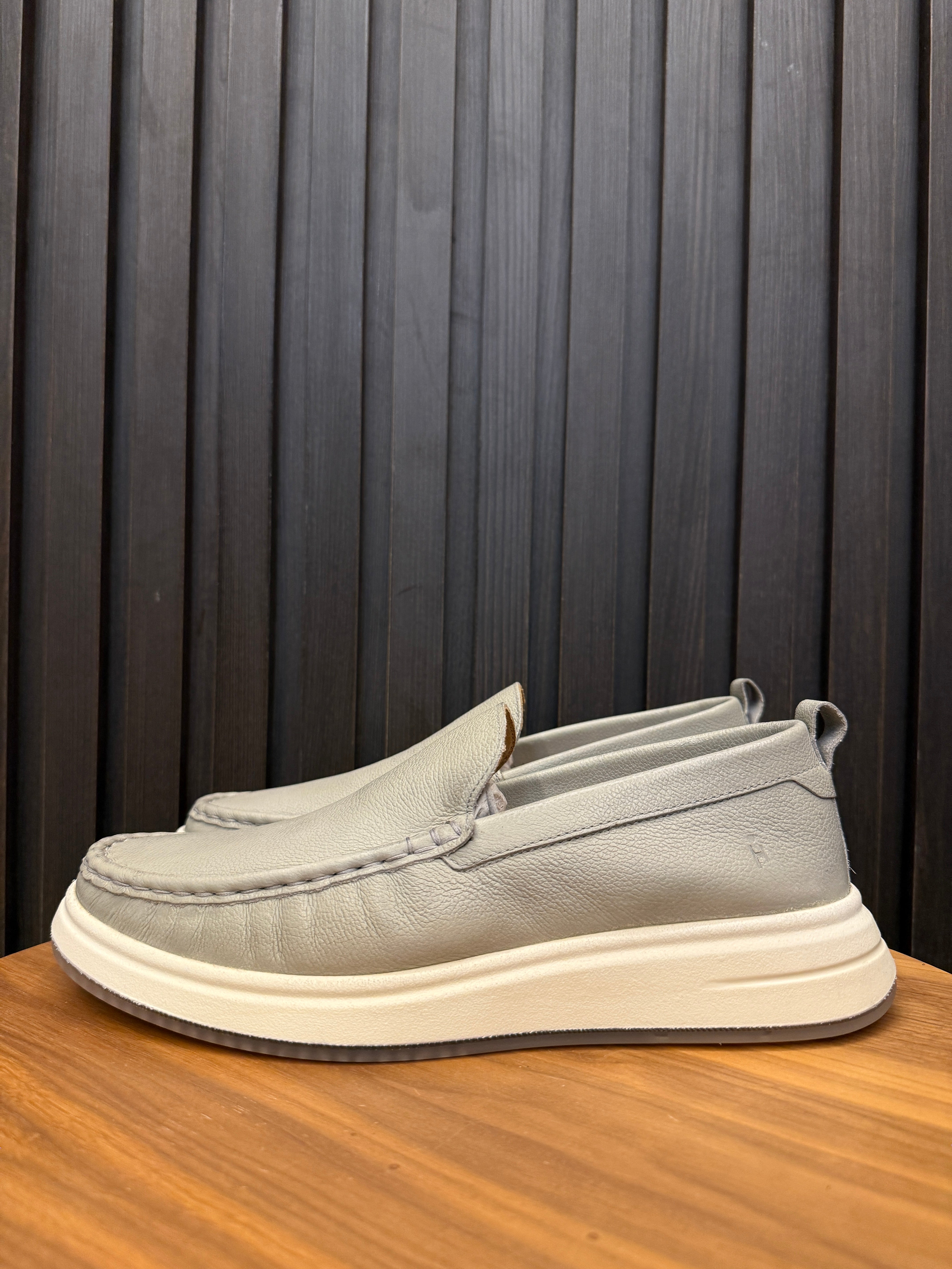 LOAFER COMFORT PONTO H GELO