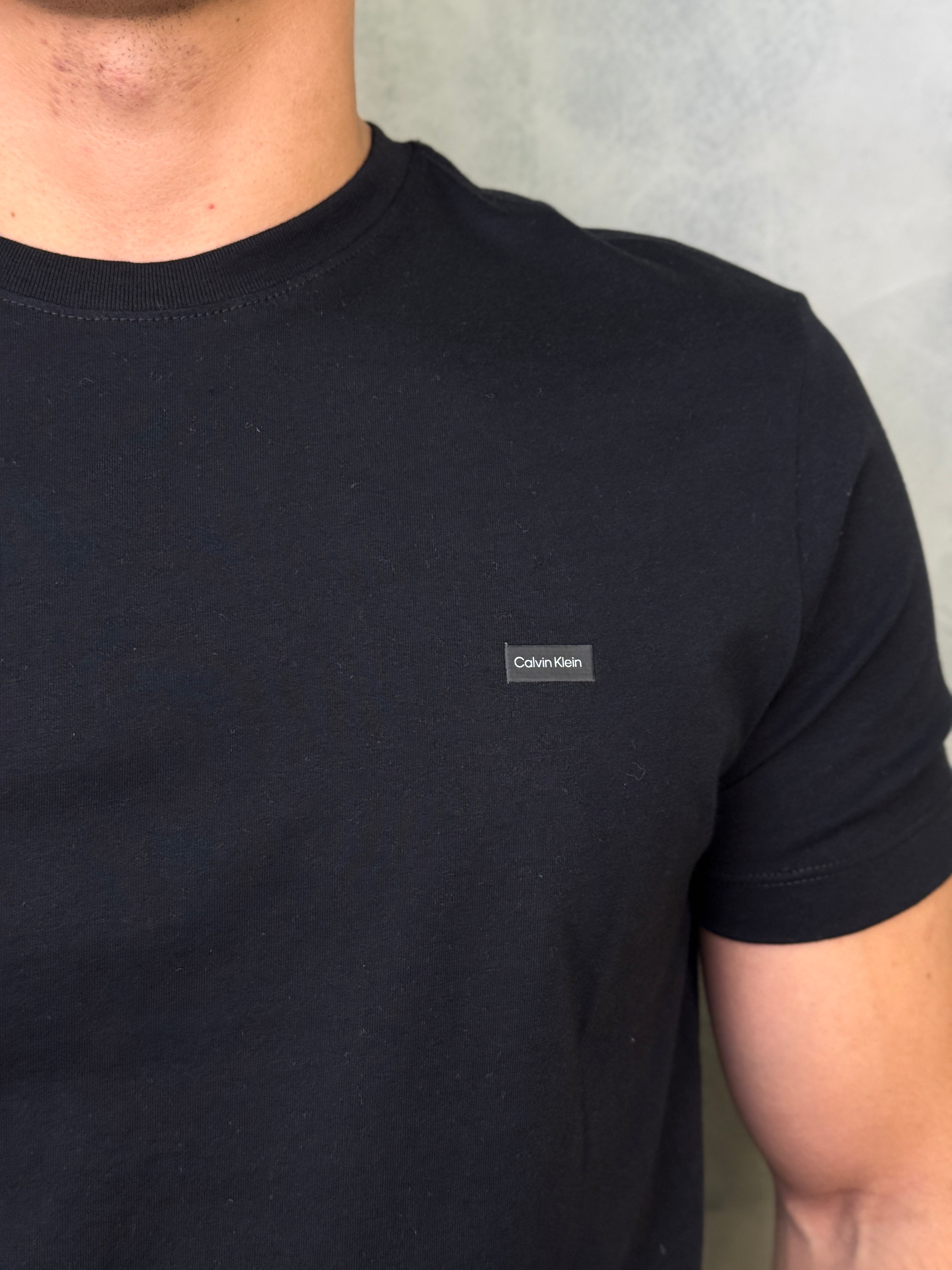 CAMISETA ALGODÃO EGÍPCIO CALVIN KLEIN PRETO