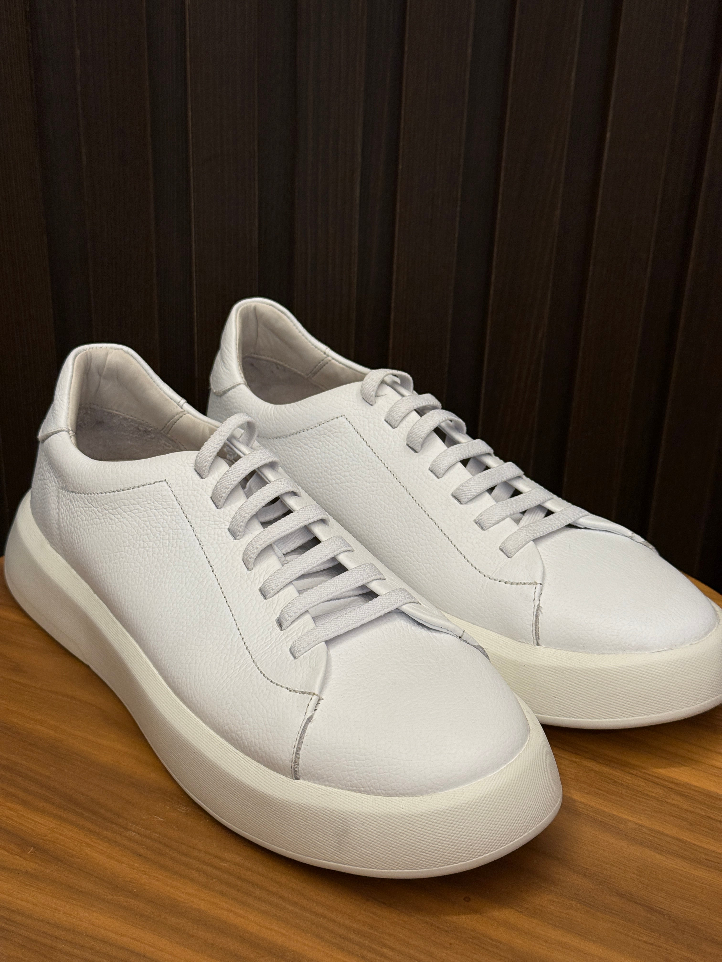 SNEAKER VERSE PONTO H BRANCO