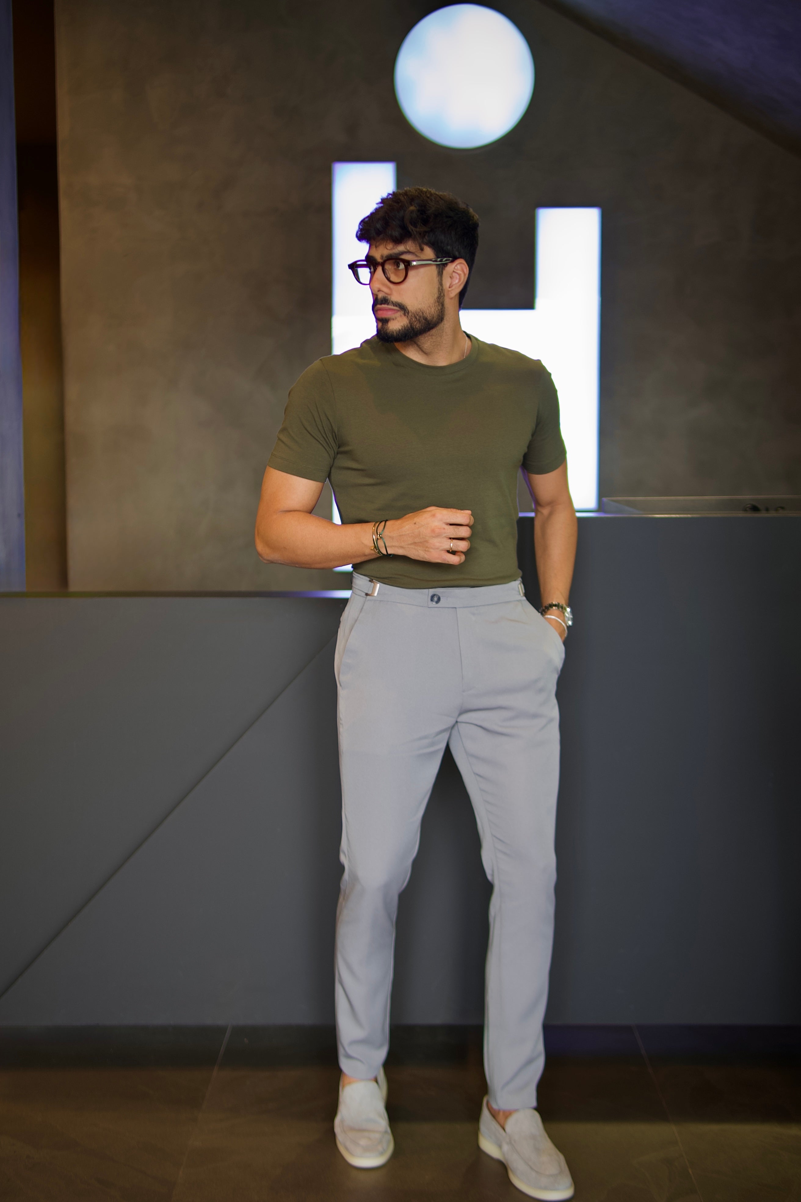 KIT CAMISETA SLIM FIT + CALÇA VIENA