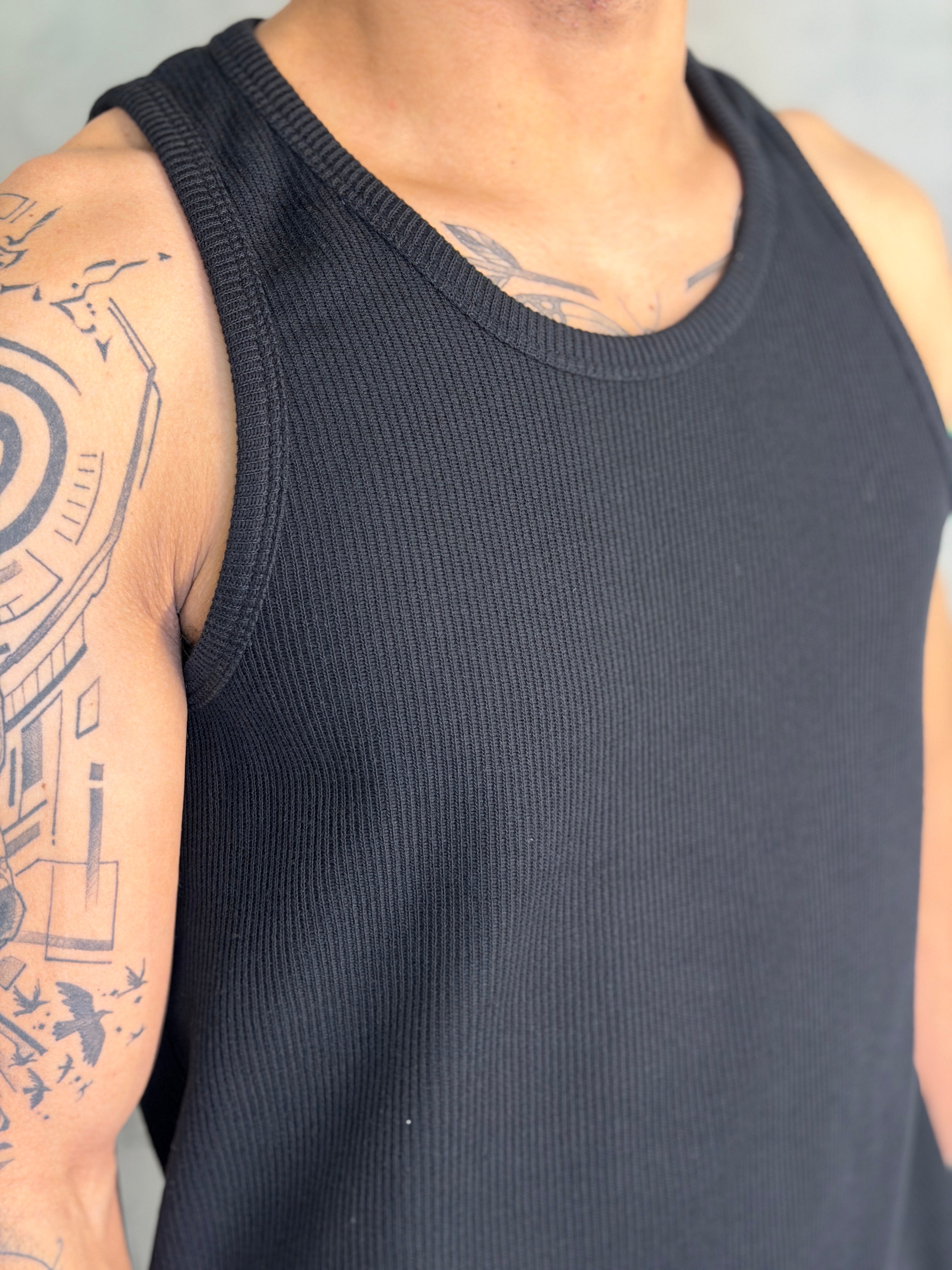 REGATA TRICOT BÁSICA KINGEJOE PRETO