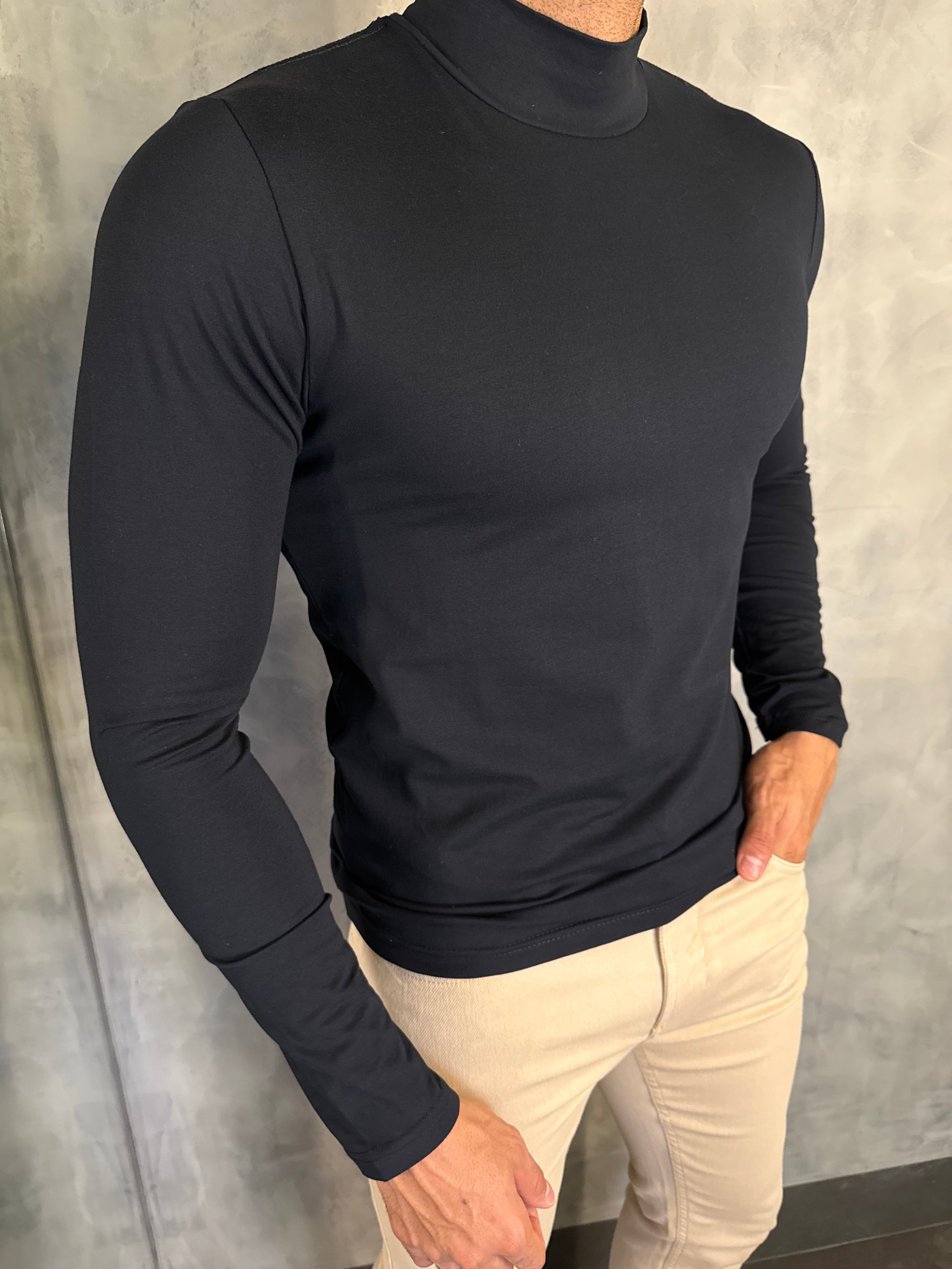CAMISETA M/L GOLA ALTA RESUMO