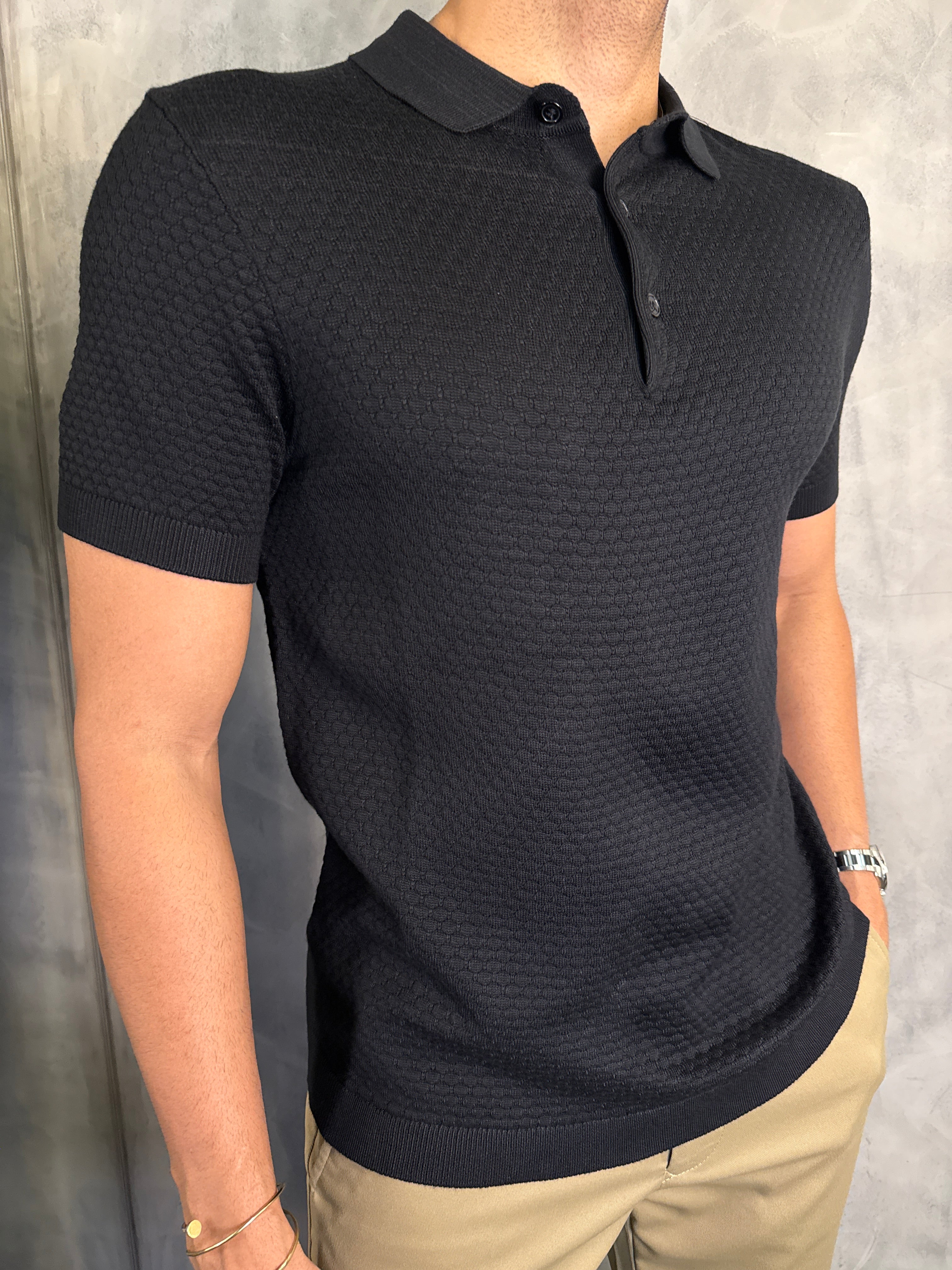 GOLA POLO TRICOT TEXTURA COLMÉIA PONTO H