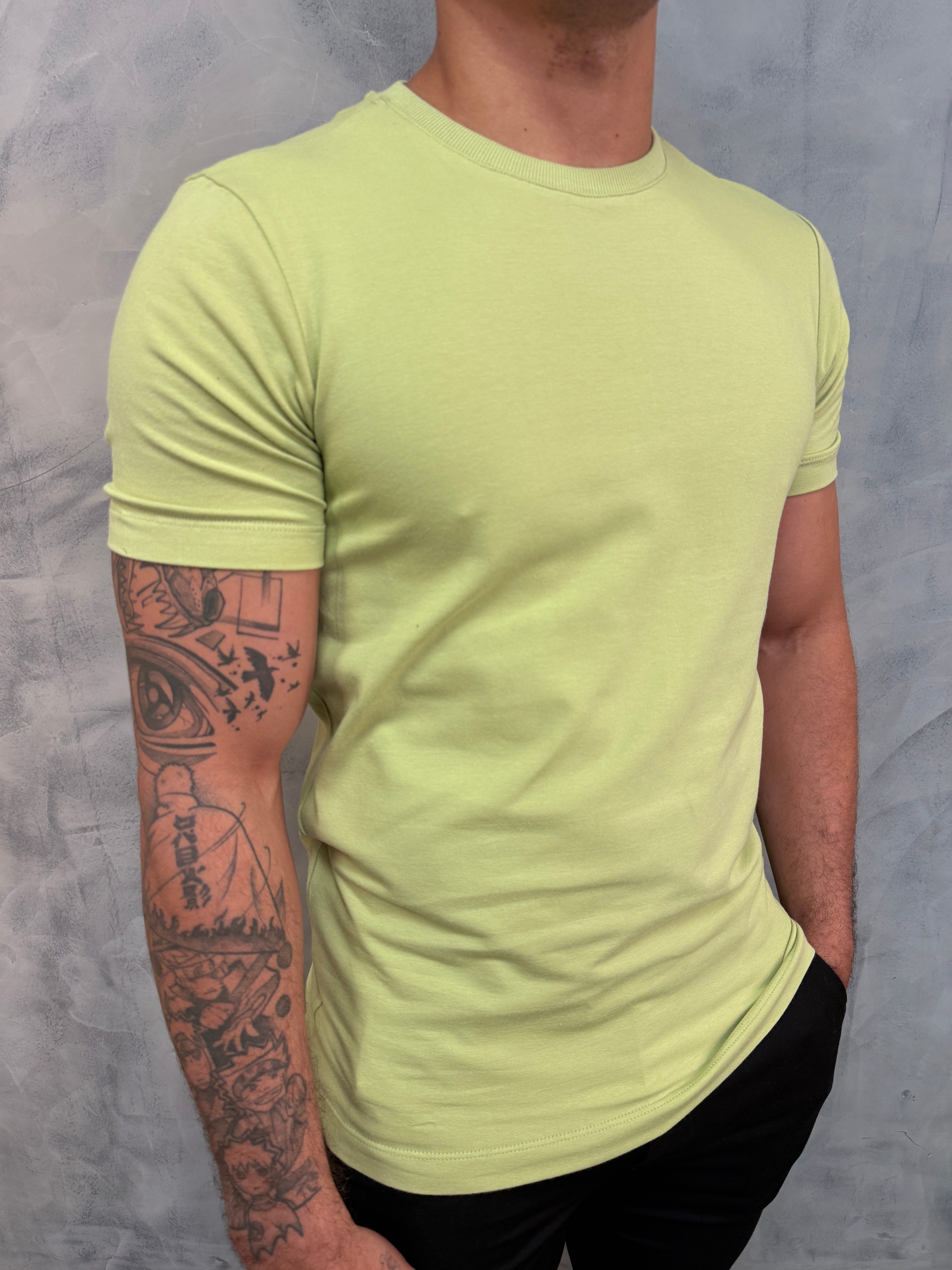 CAMISETA SLIM FIT PONTO H VERDE LIMA