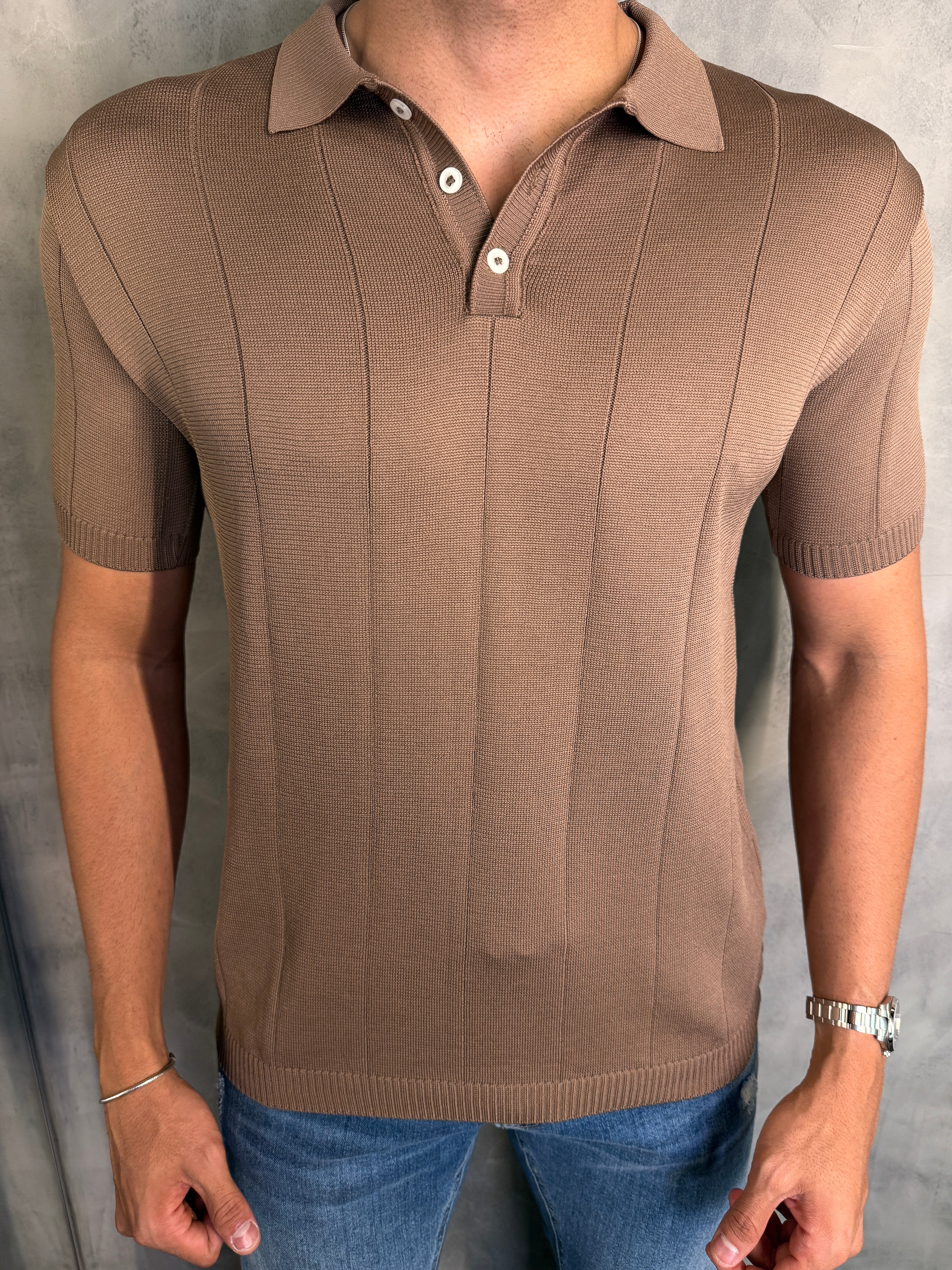 GOLA POLO TRICOT COM BOTÃO PONTO H