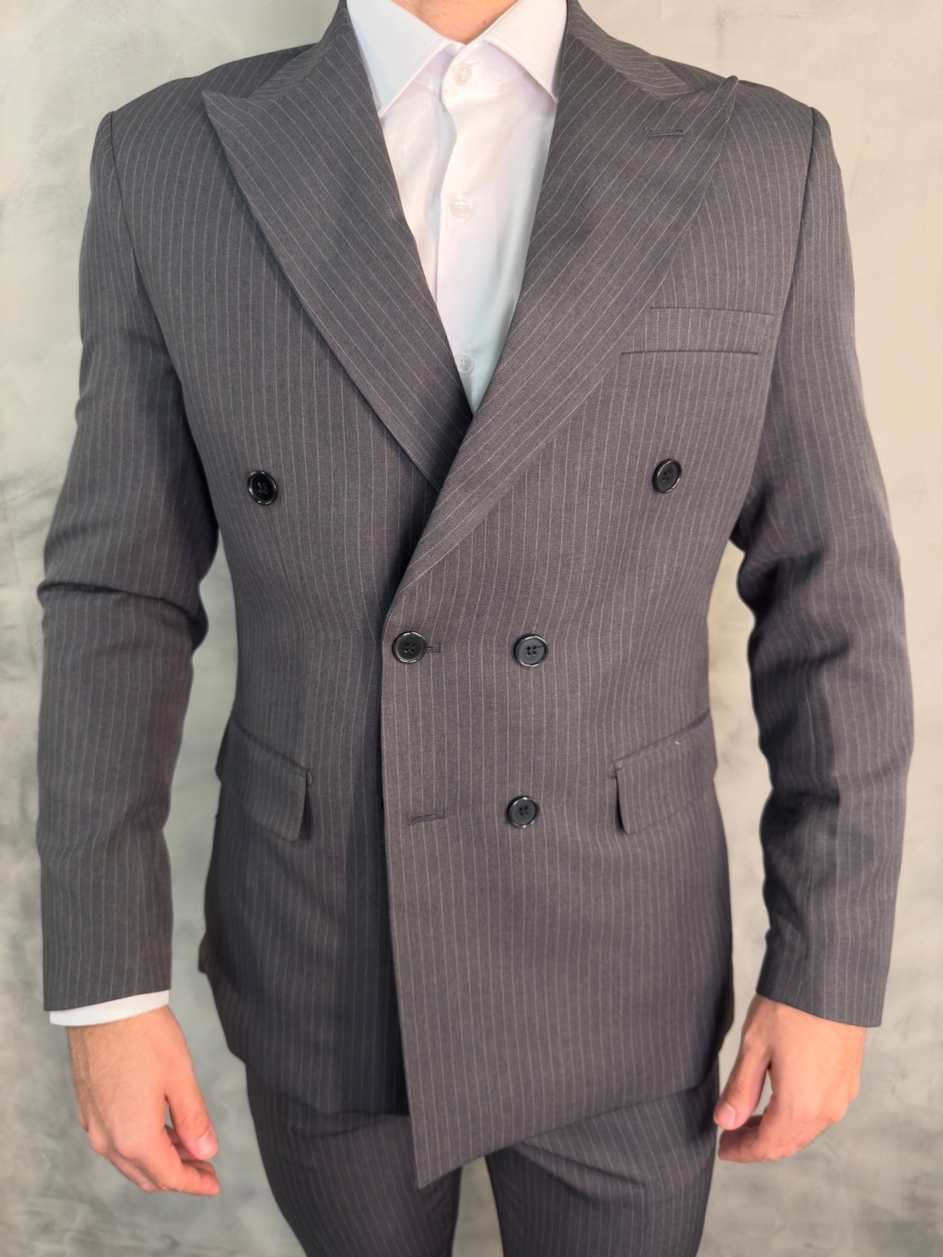 COSTUME SLIM TRANSPASSADO RISCA DE GIZ FATIOTA CHUMBO