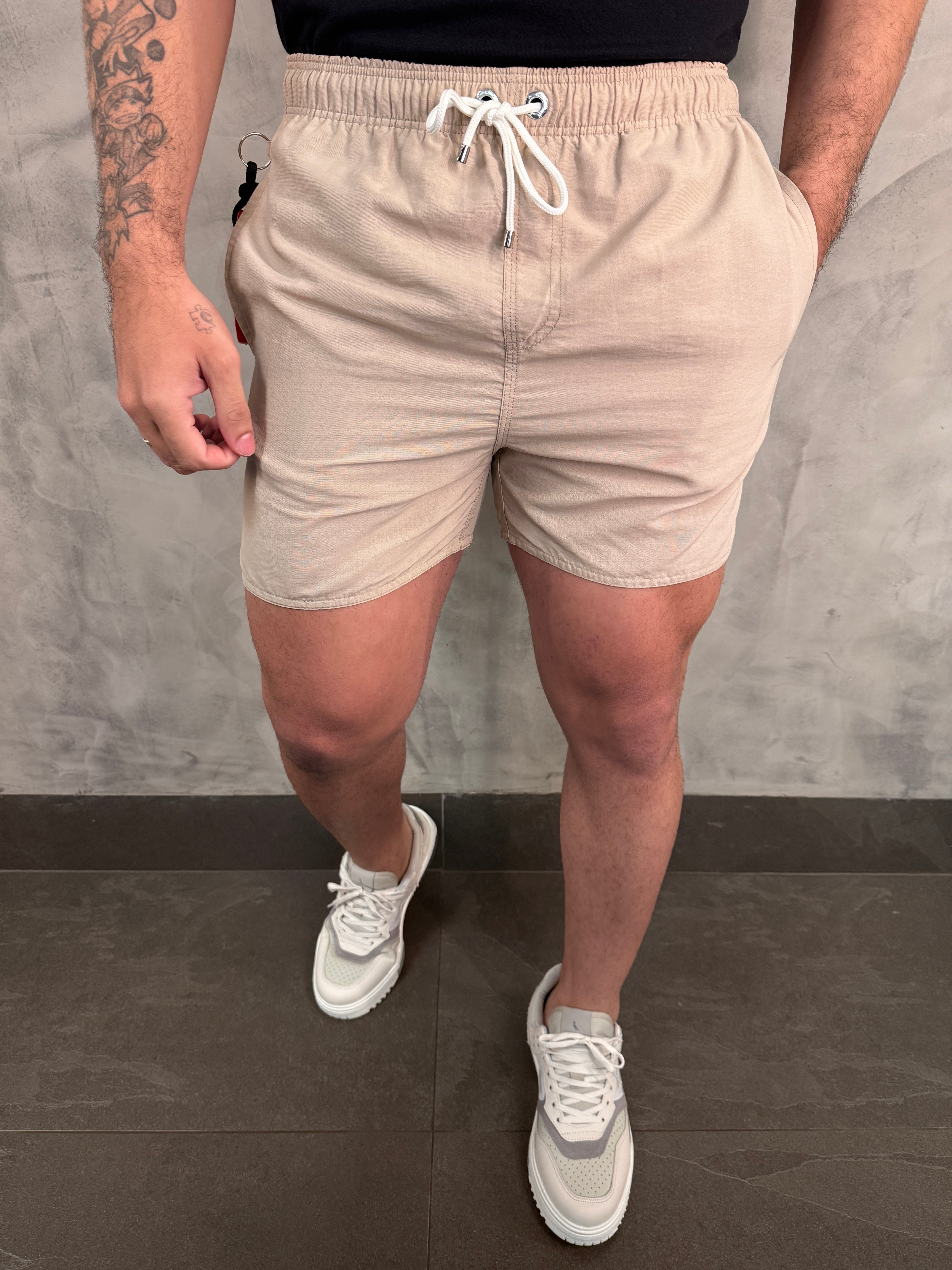SHORT PRAIA BÁSICO TEXTURA RESERVA KHAKI ESCURO