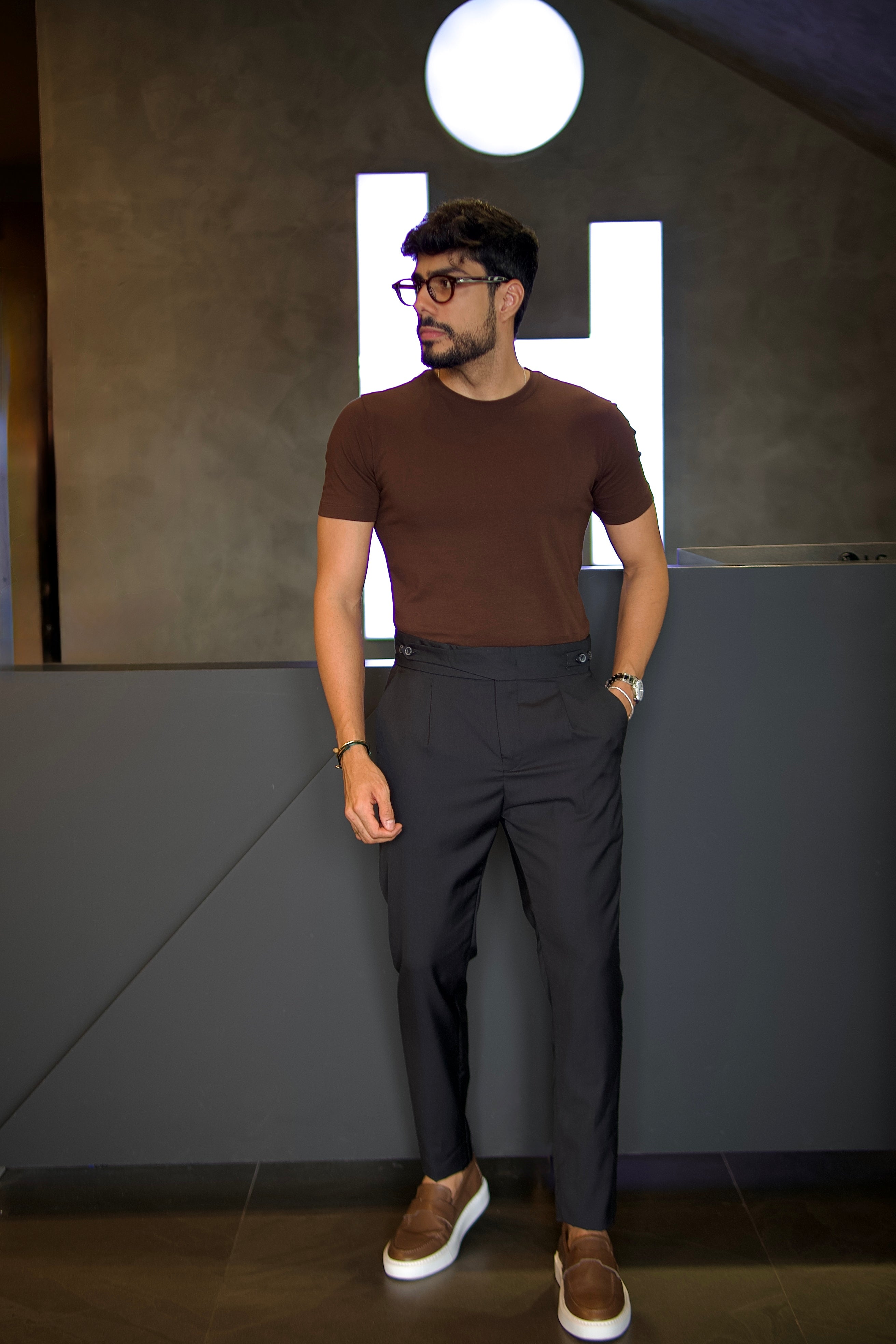KIT CAMISETA SLIM FIT + CALÇA PATAN