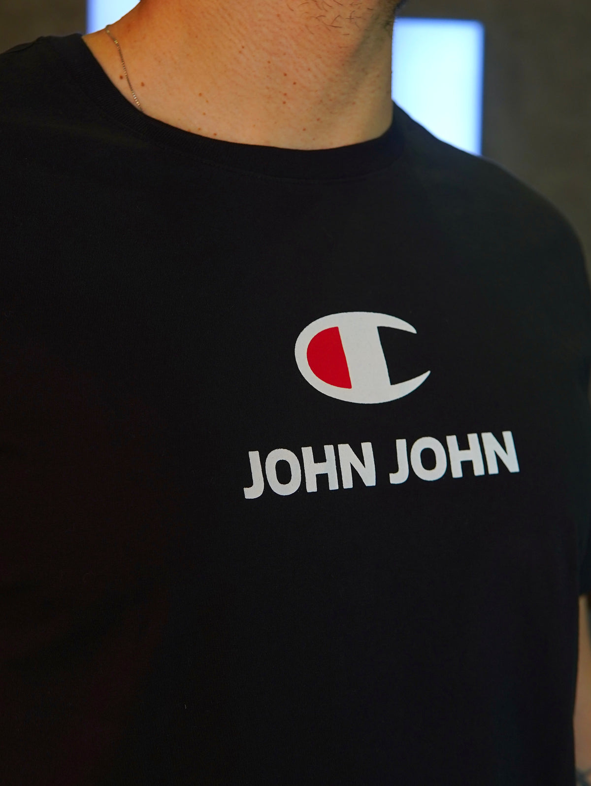 T SHIRT RG CHAMPION X JOHN JOHN PRETO