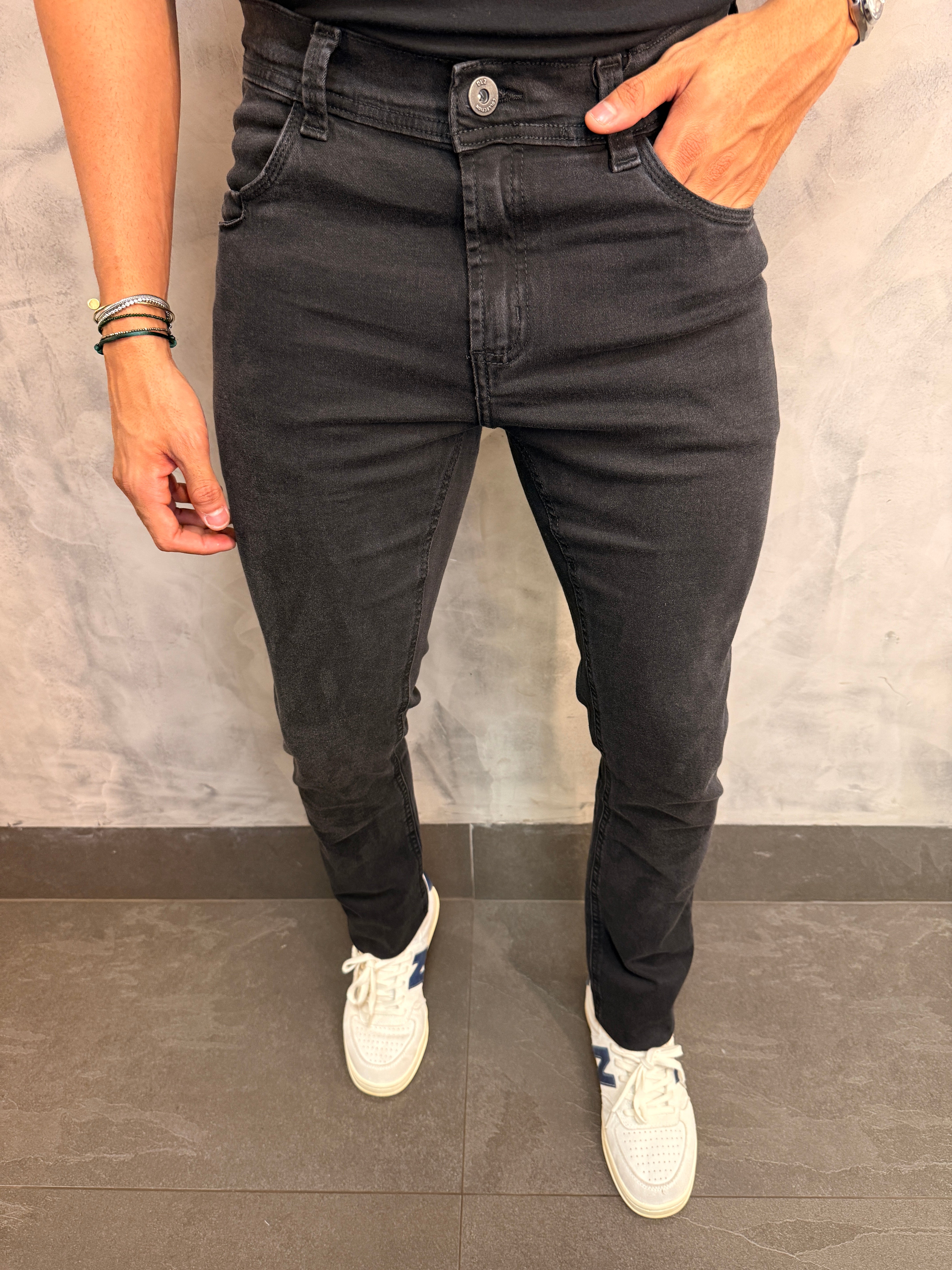 CALÇA JEANS SKINNY DLZ PRETO
