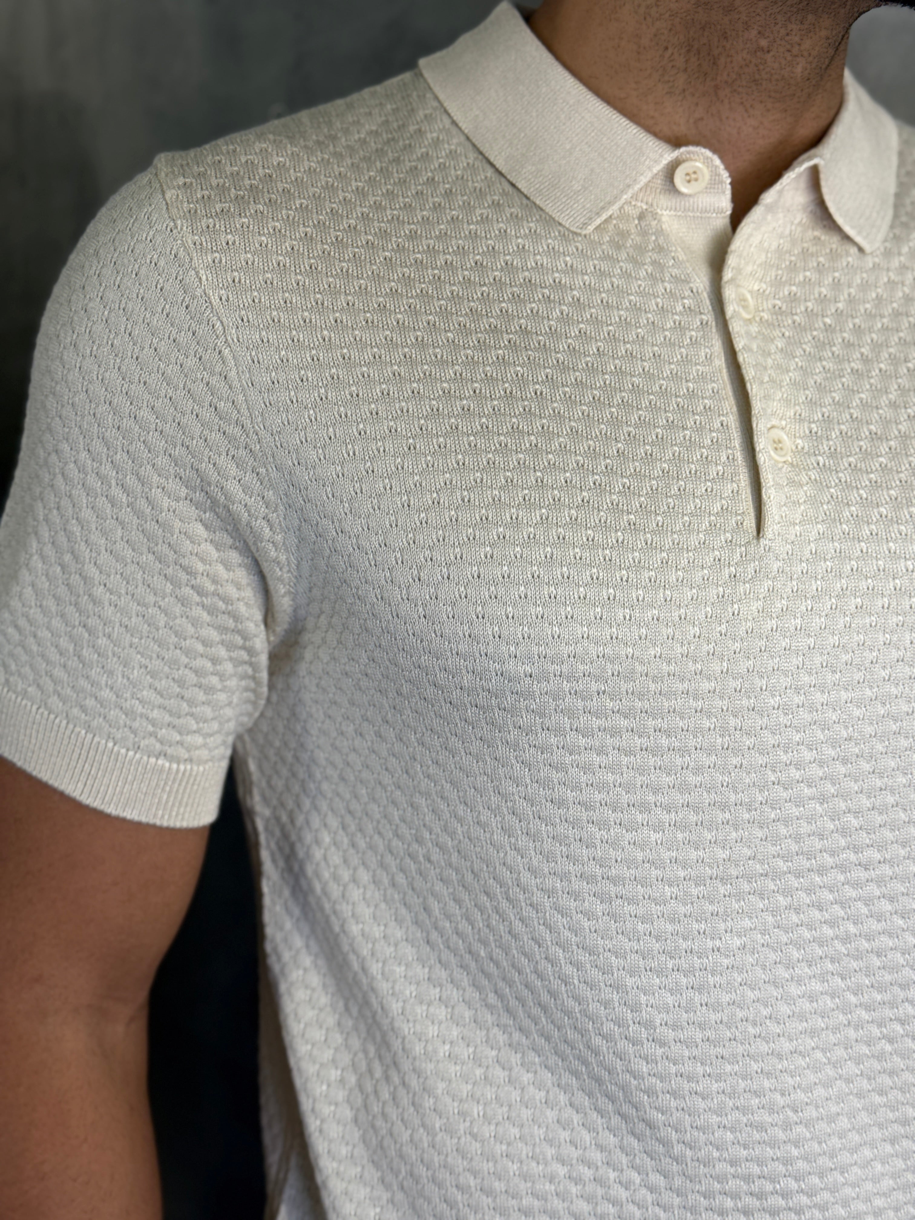 GOLA POLO TRICOT TEXTURA COLMÉIA PONTO H