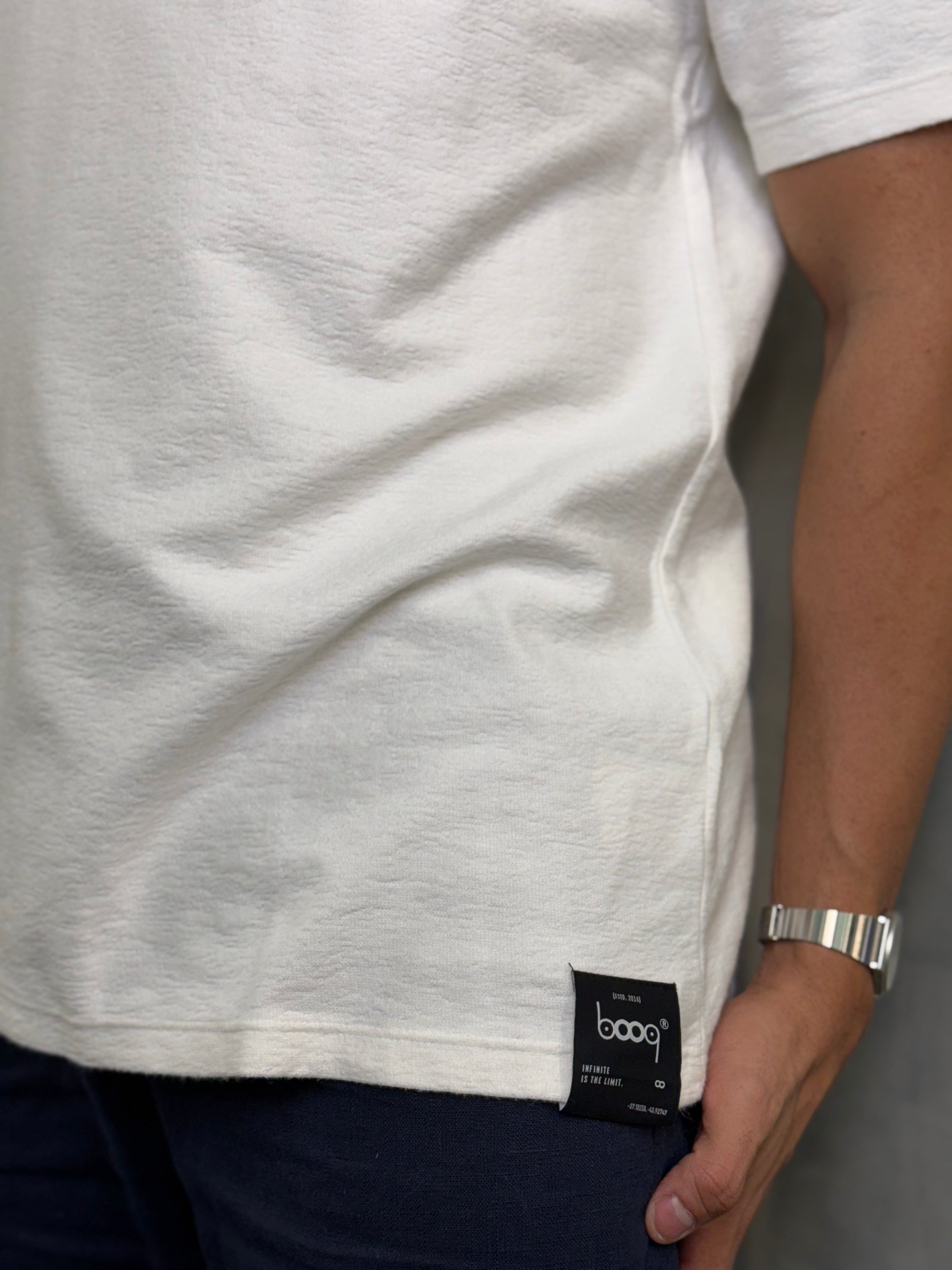 T-SHIRT LIFE IS YOURS BOOQ