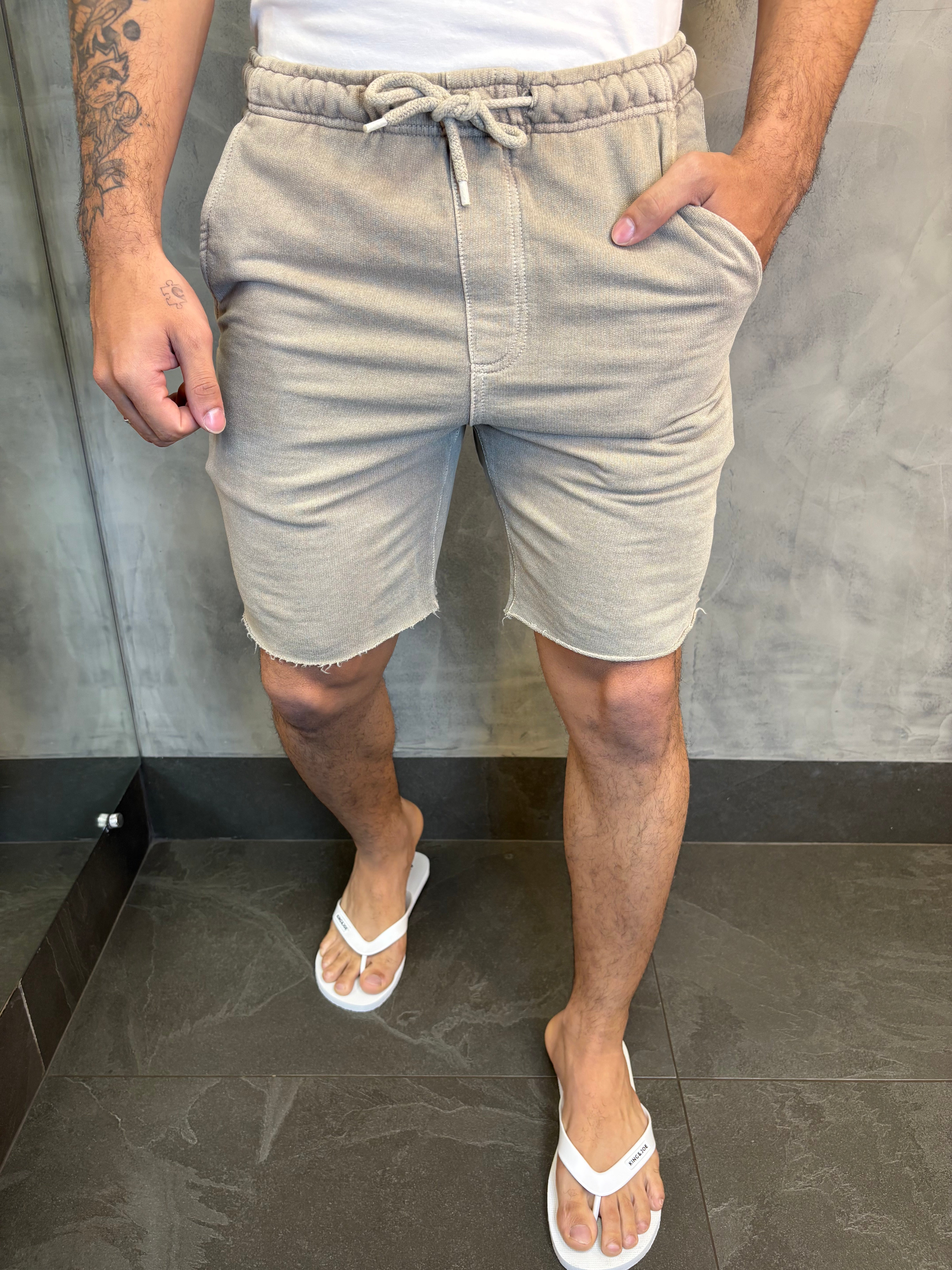 BERMUDA MOLETOM ESTONADO KINGEJOE KAKI