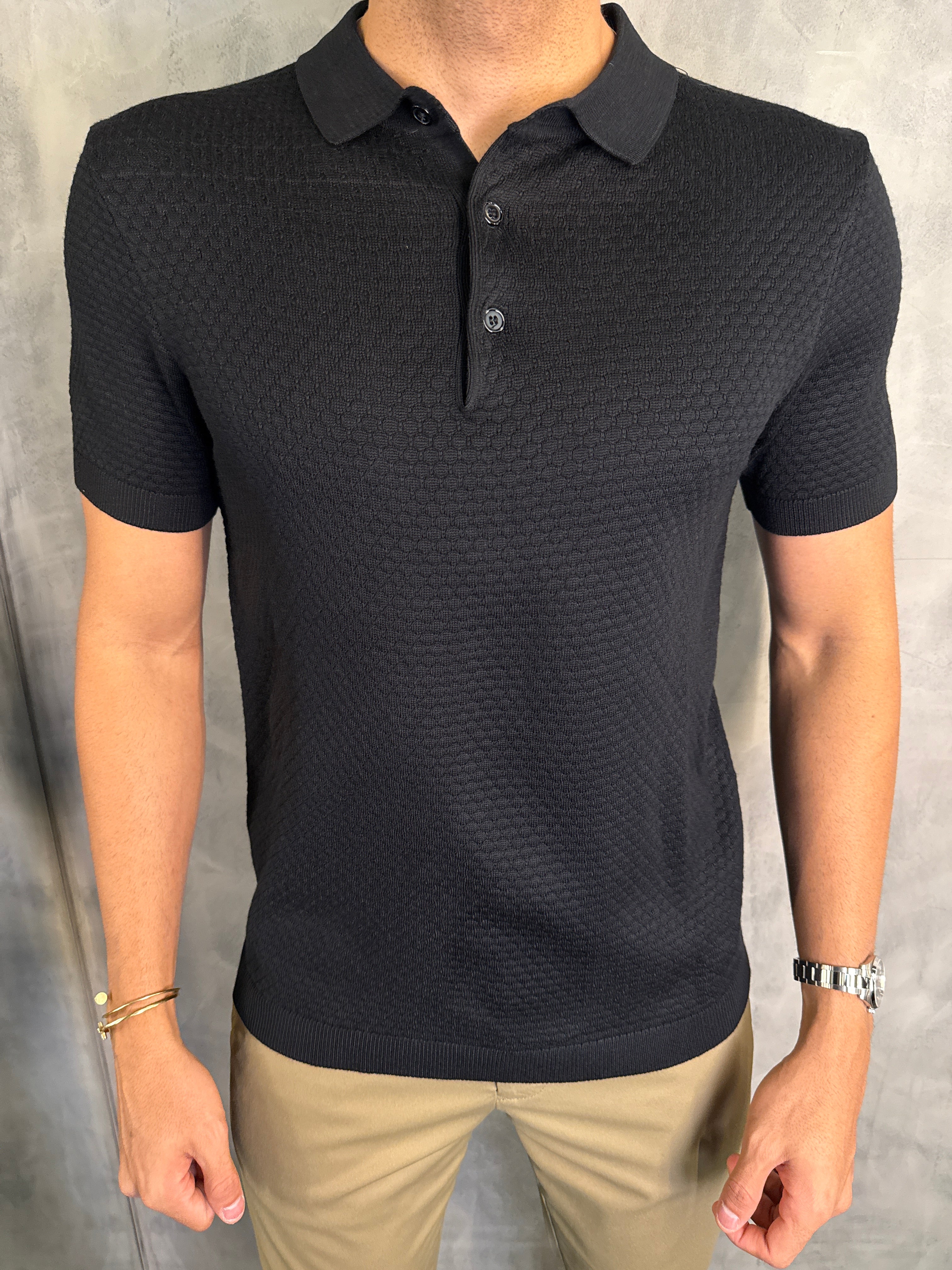 GOLA POLO TRICOT TEXTURA COLMÉIA PONTO H