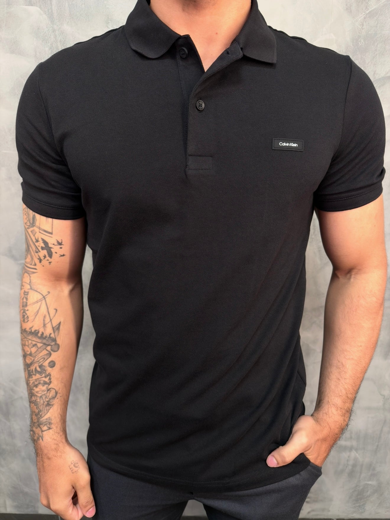 POLO SLIM PIQUET CALVIN KLEIN PRETO