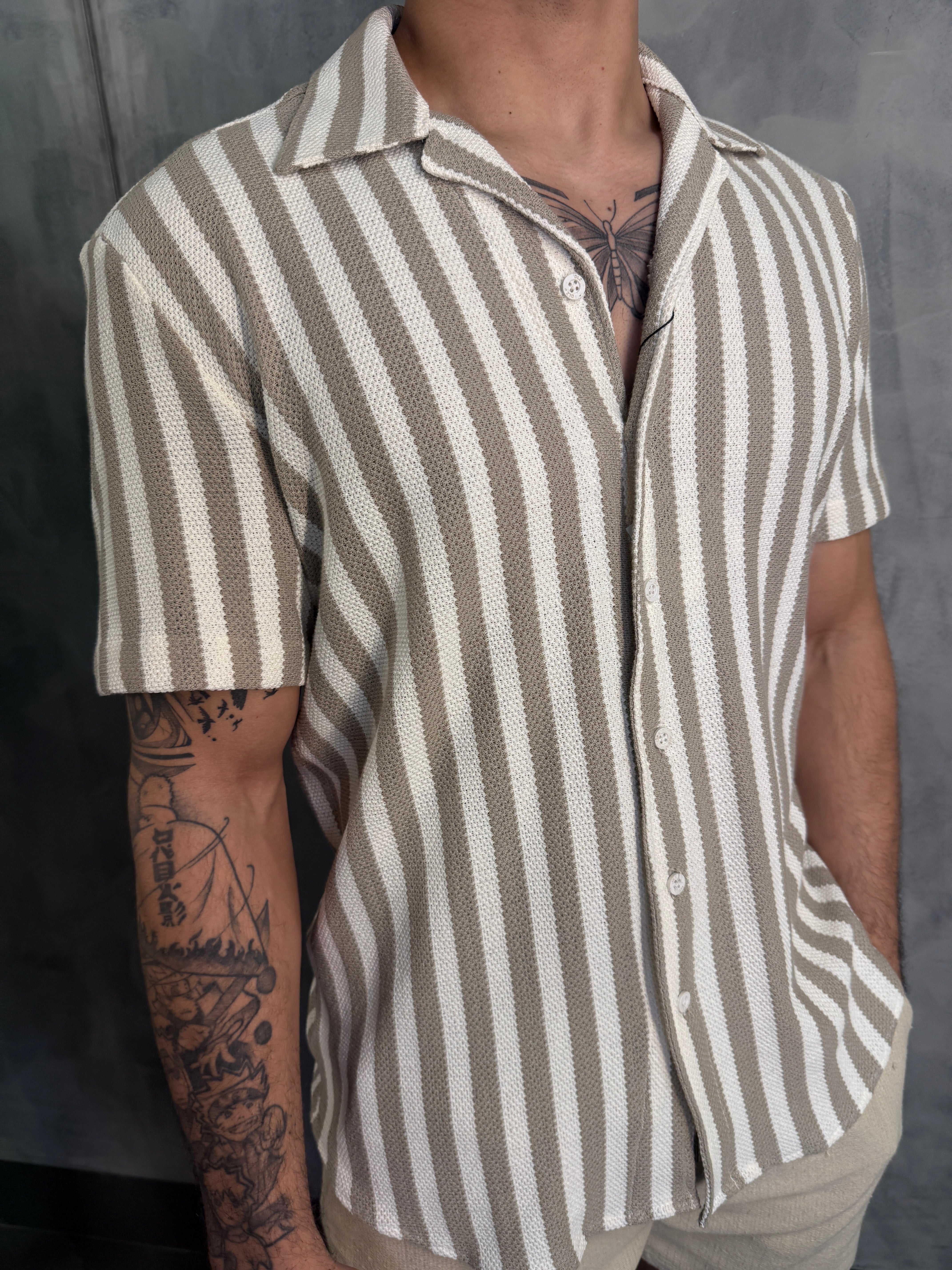 CAMISA M/C GOLA CUBANA TRICOT COMFORT DLZ BEGE CANION