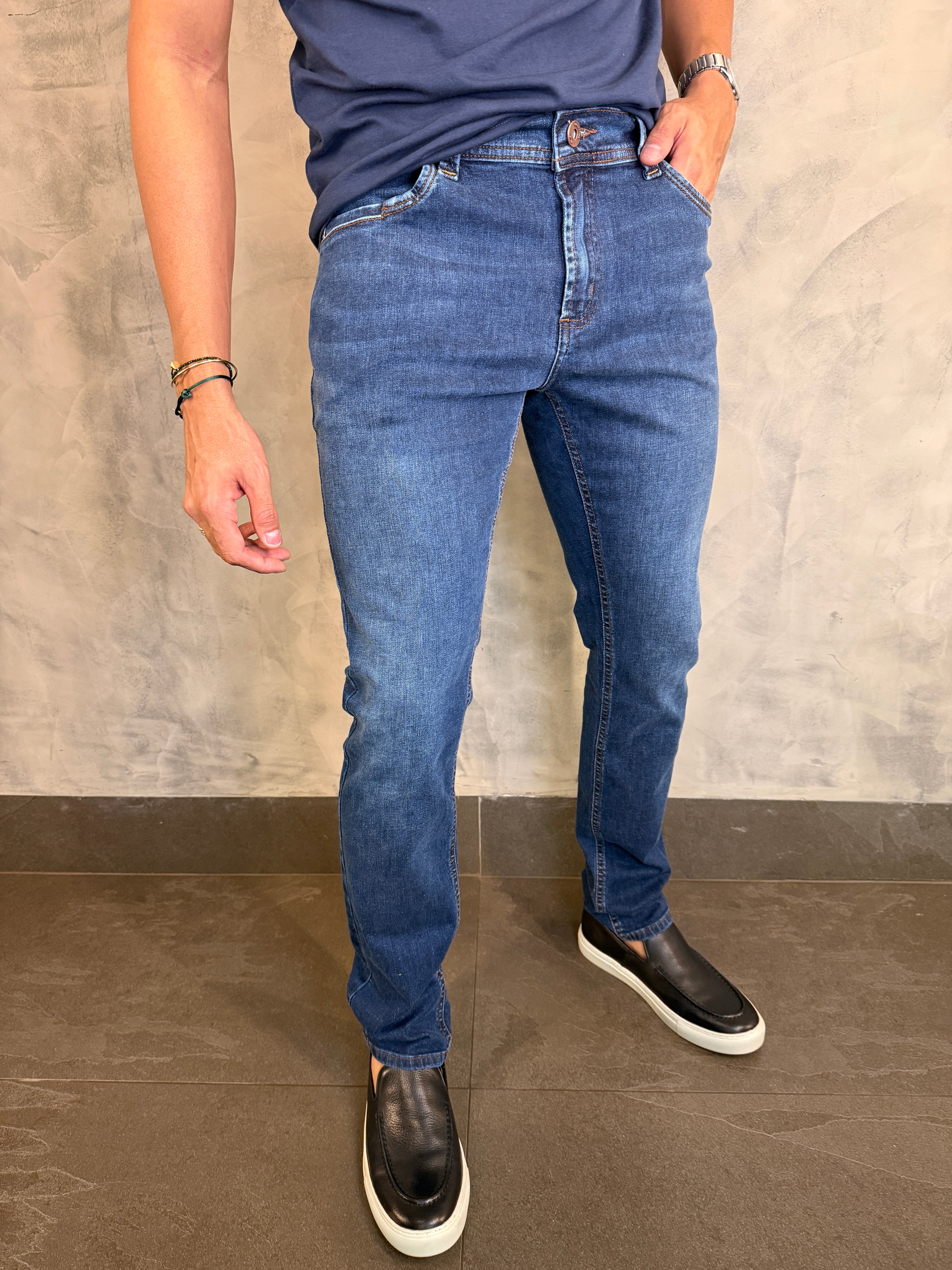 CALÇA JEANS SLIM DLZ LAVAGEM ESCURA