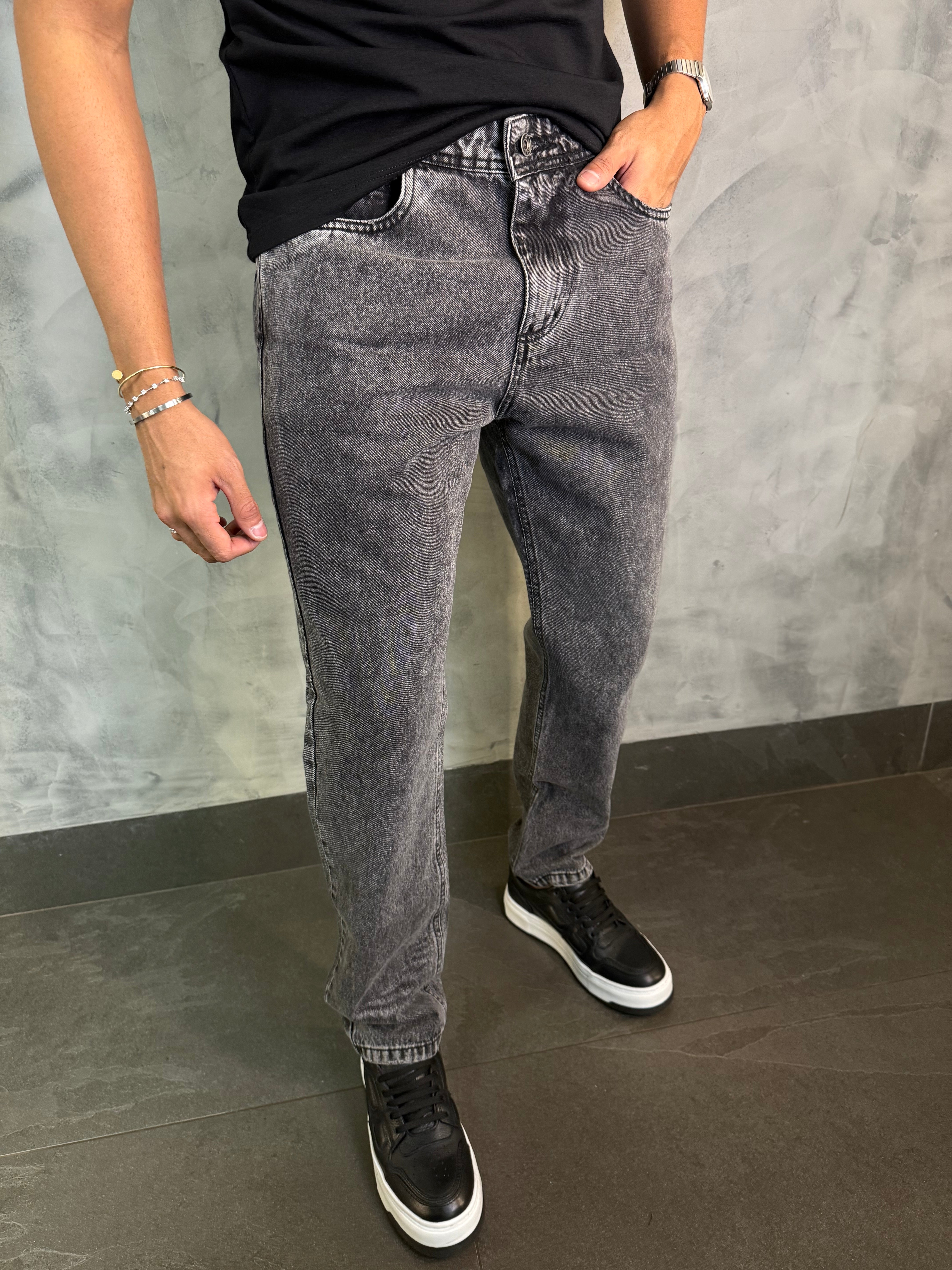 CALÇA JEANS SLIM FOCATTO PRETO