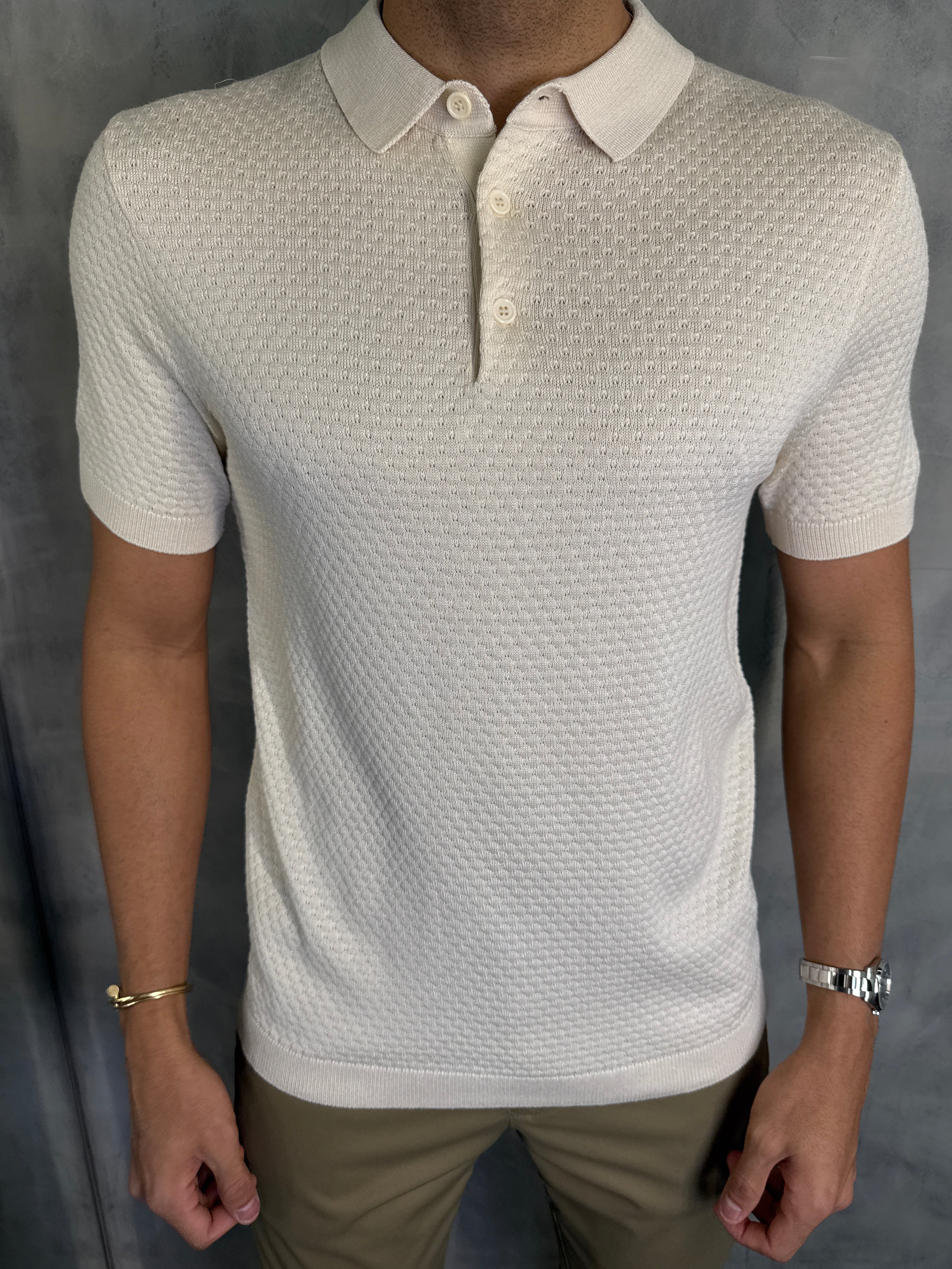 GOLA POLO TRICOT TEXTURA COLMÉIA PONTO H