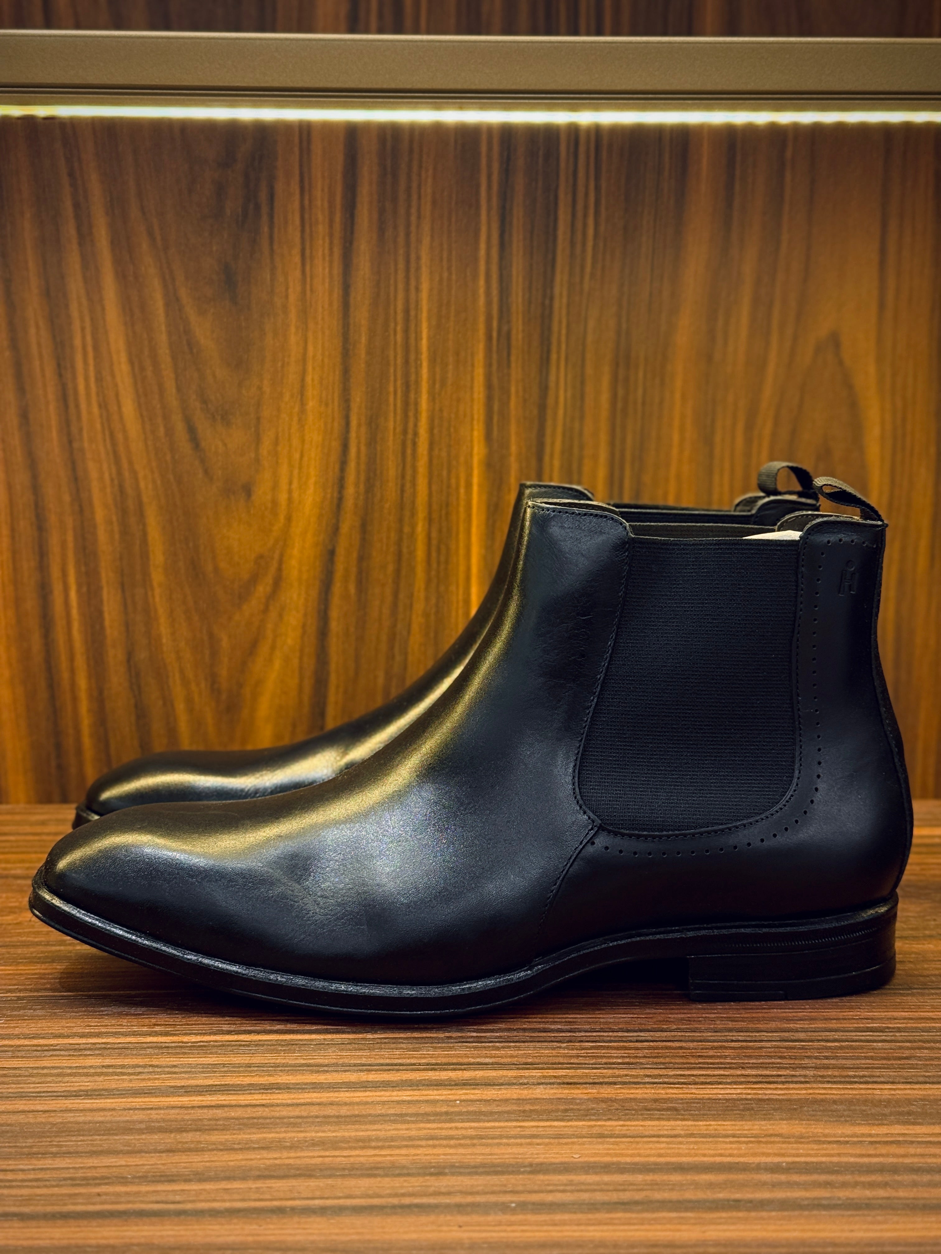 BOTA CHELSEA PONTO H PRETO