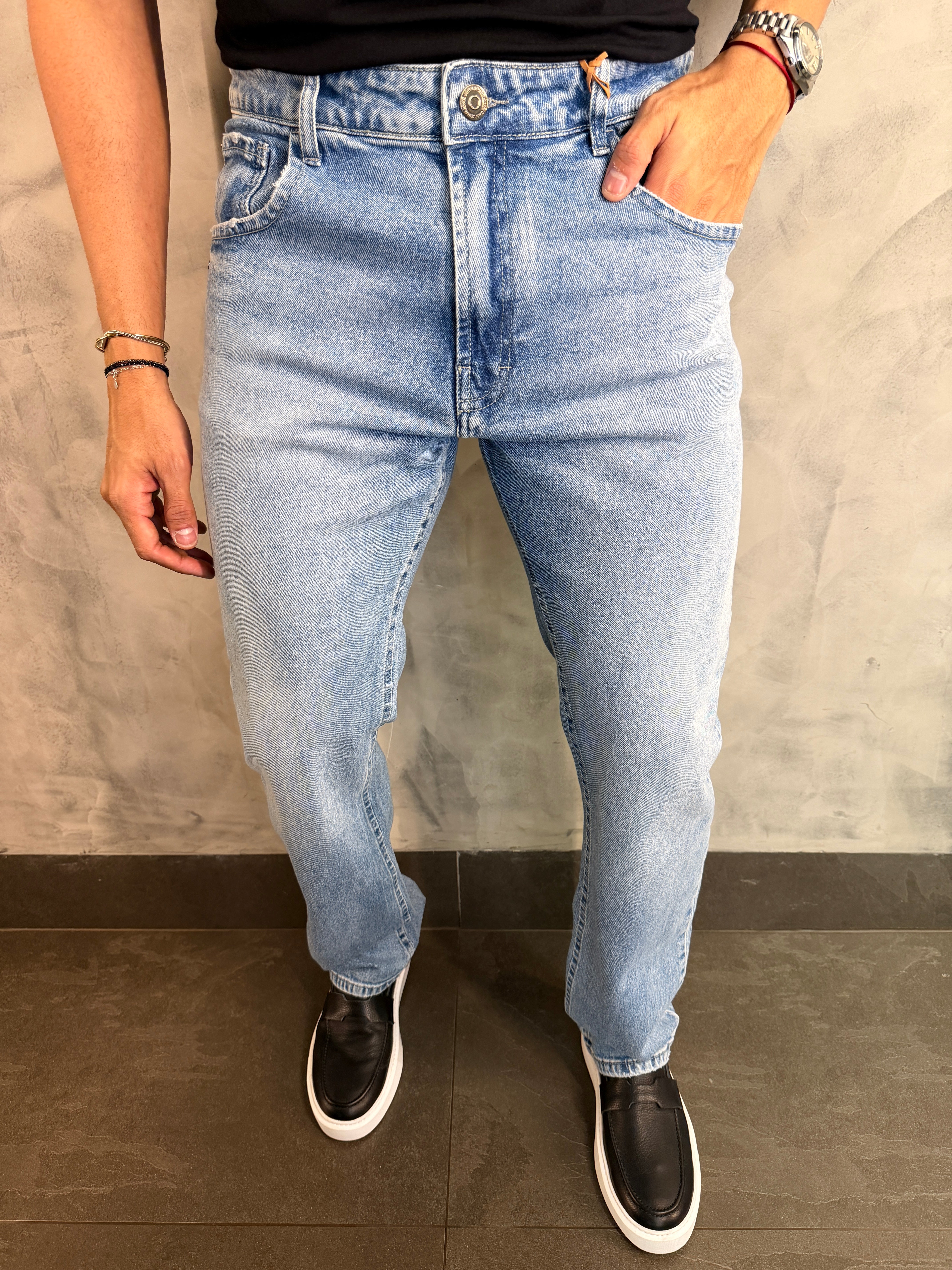 CALÇA JEANS COMFORT SLIM FRANKFURT JOHN JOHN  JEANS CLARO