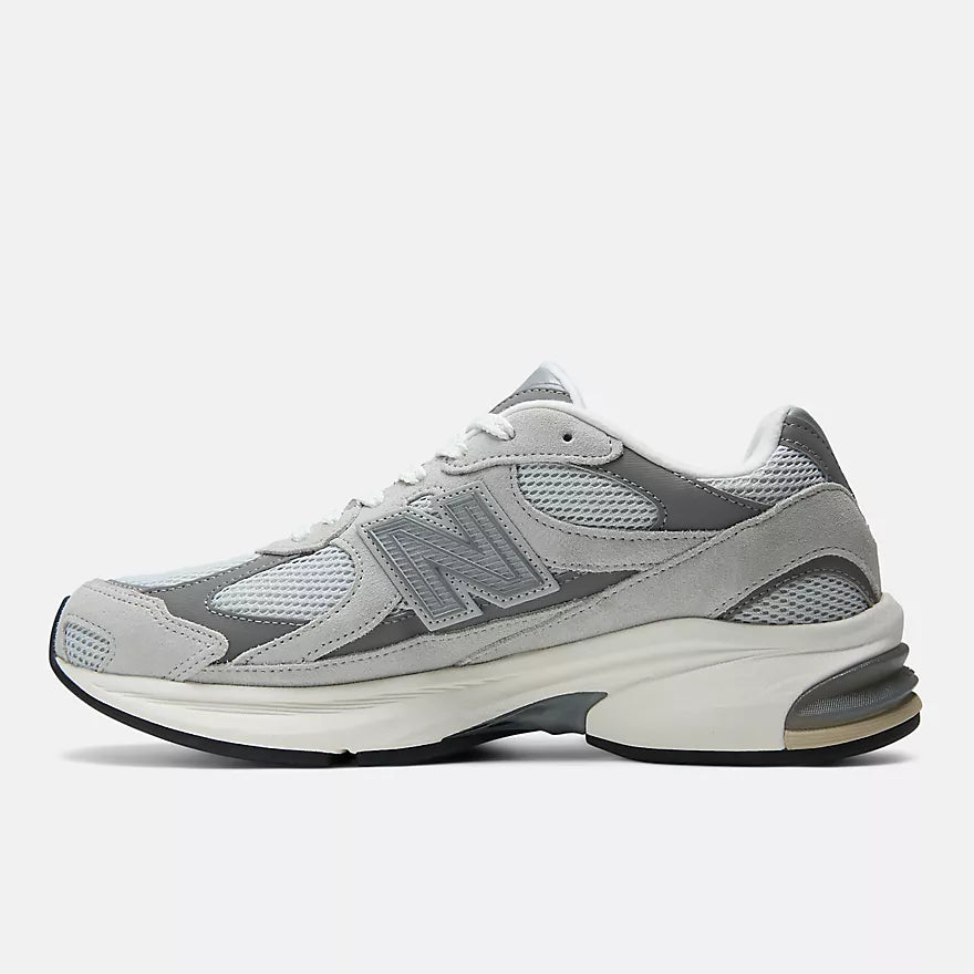 TÊNIS 2010 UNISEX NEW BALANCE CINZA/CINZA