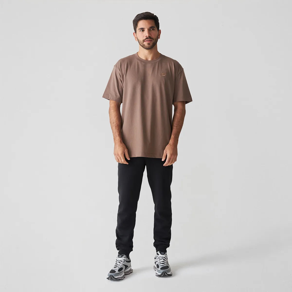 CAMISETA SMALL LOGO NEW BALANCE MARROM