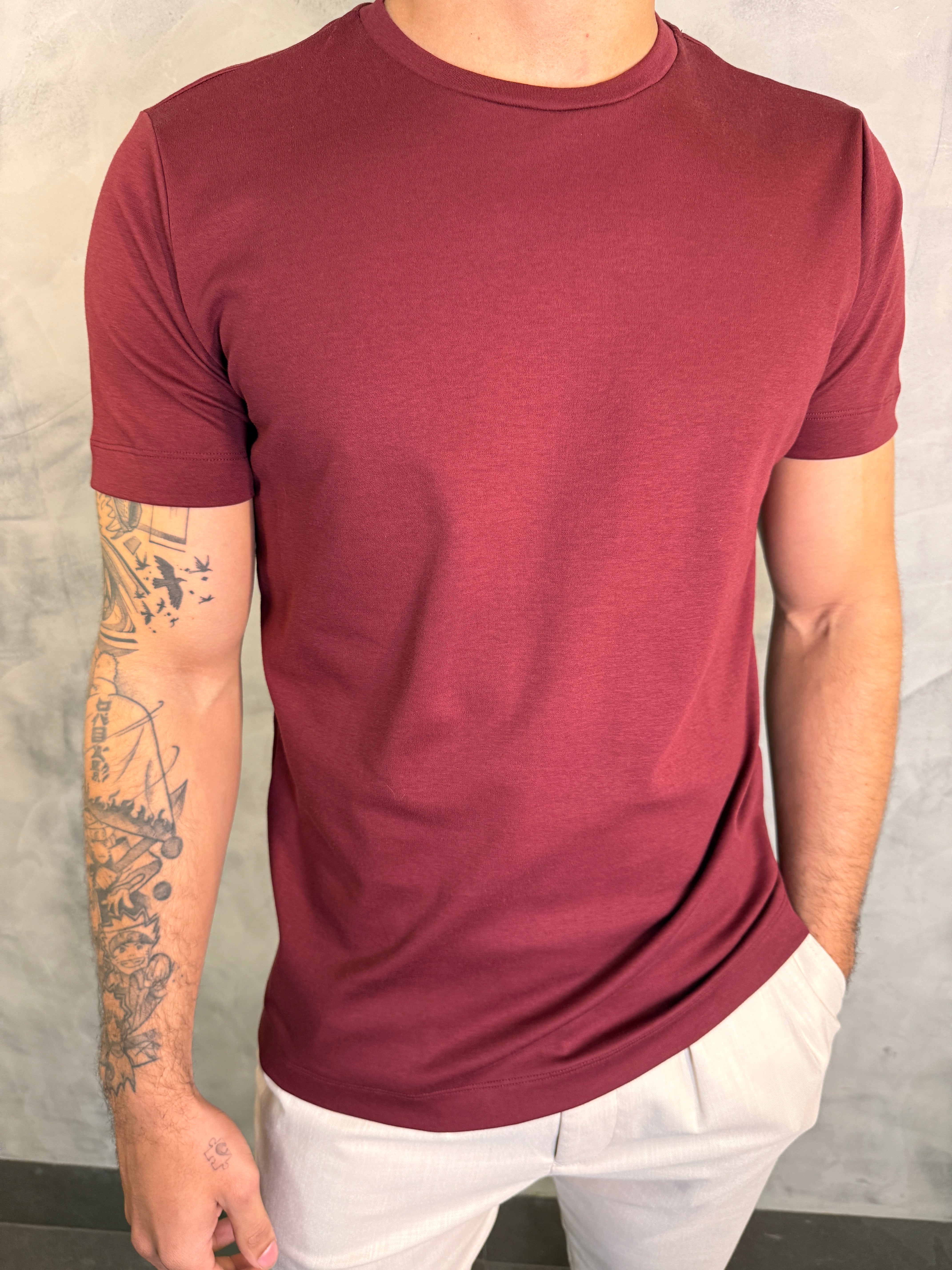 CAMISETA BÁSICA HERMES PONTO H MARSALA