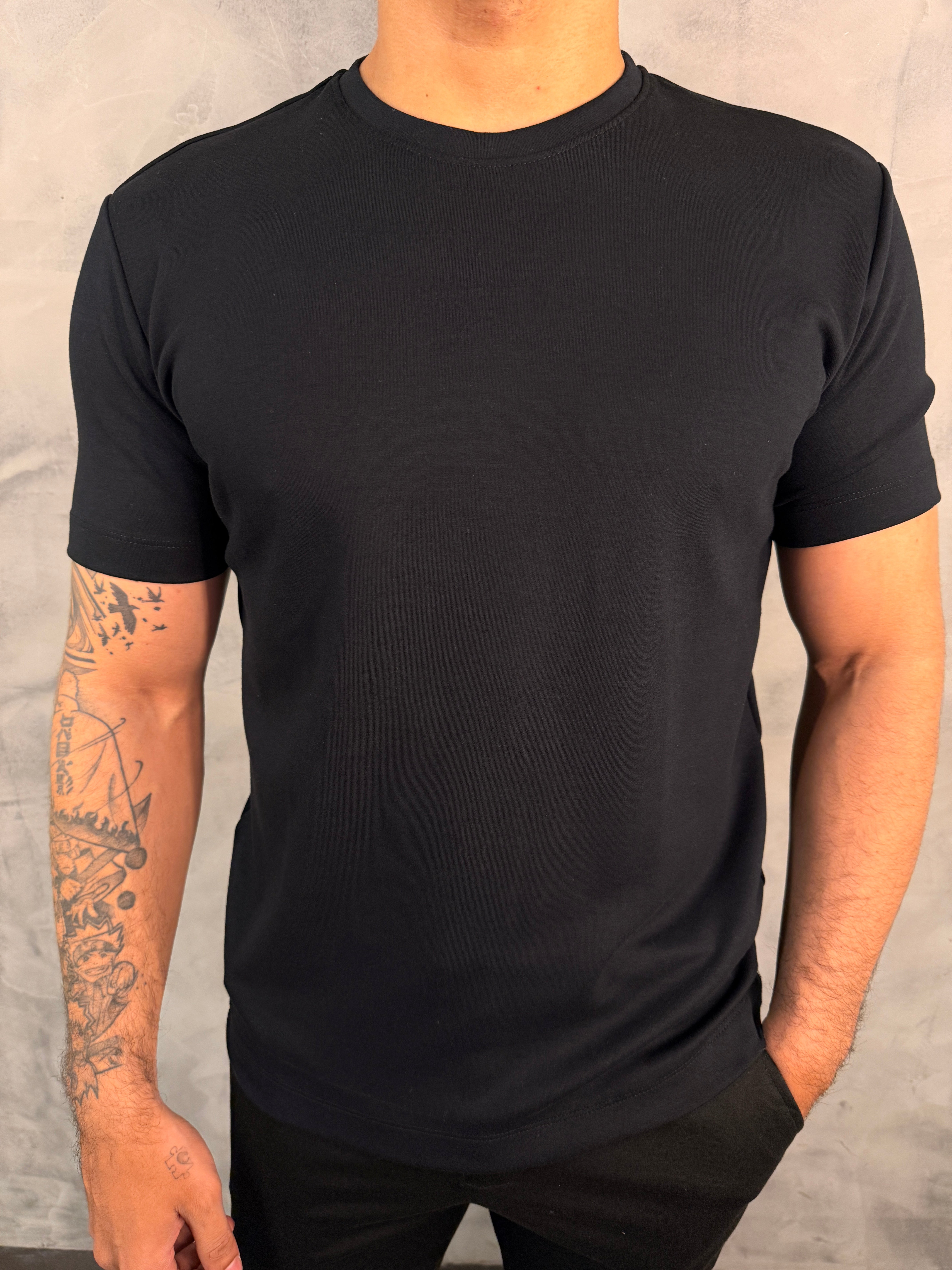 CAMISETA SUEDINE VISCOSE FLEX KINGEJOE PRETO