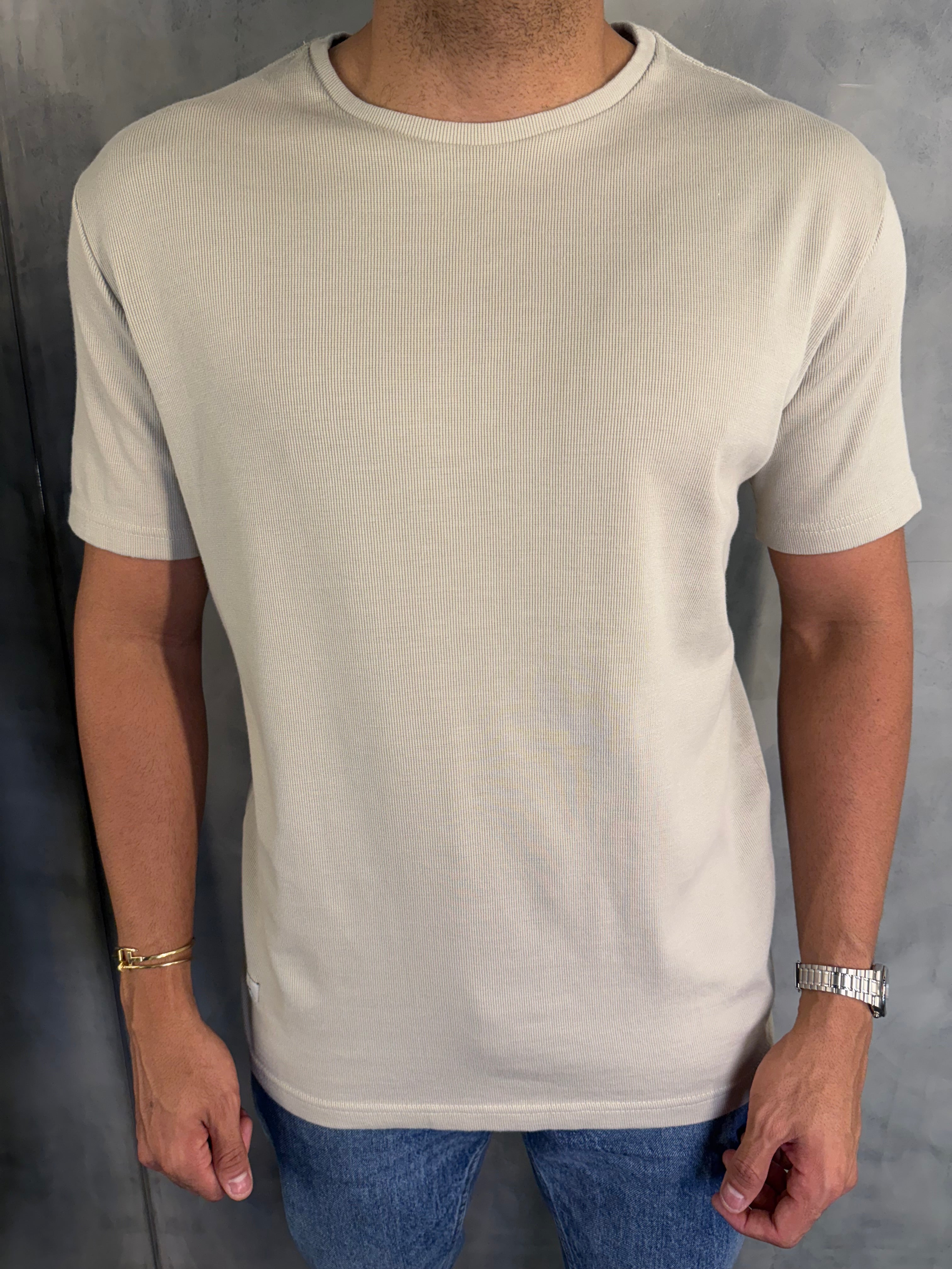 CAMISETA TEXTURA COMFORT KINGEJOE BEGE