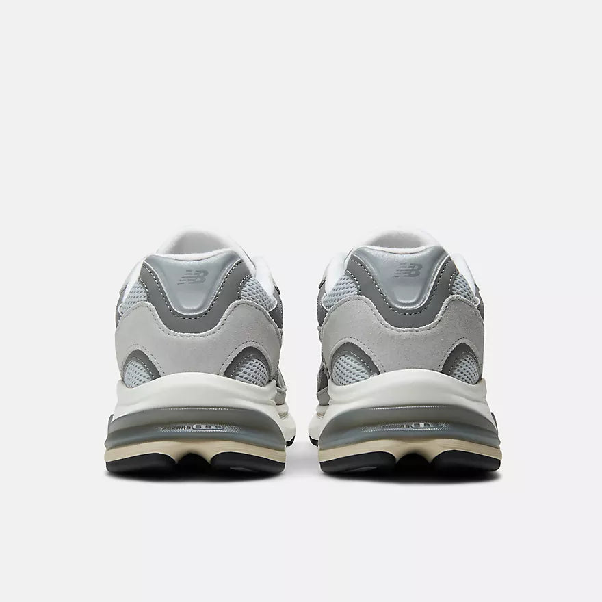 TÊNIS 2010 UNISEX NEW BALANCE CINZA/CINZA