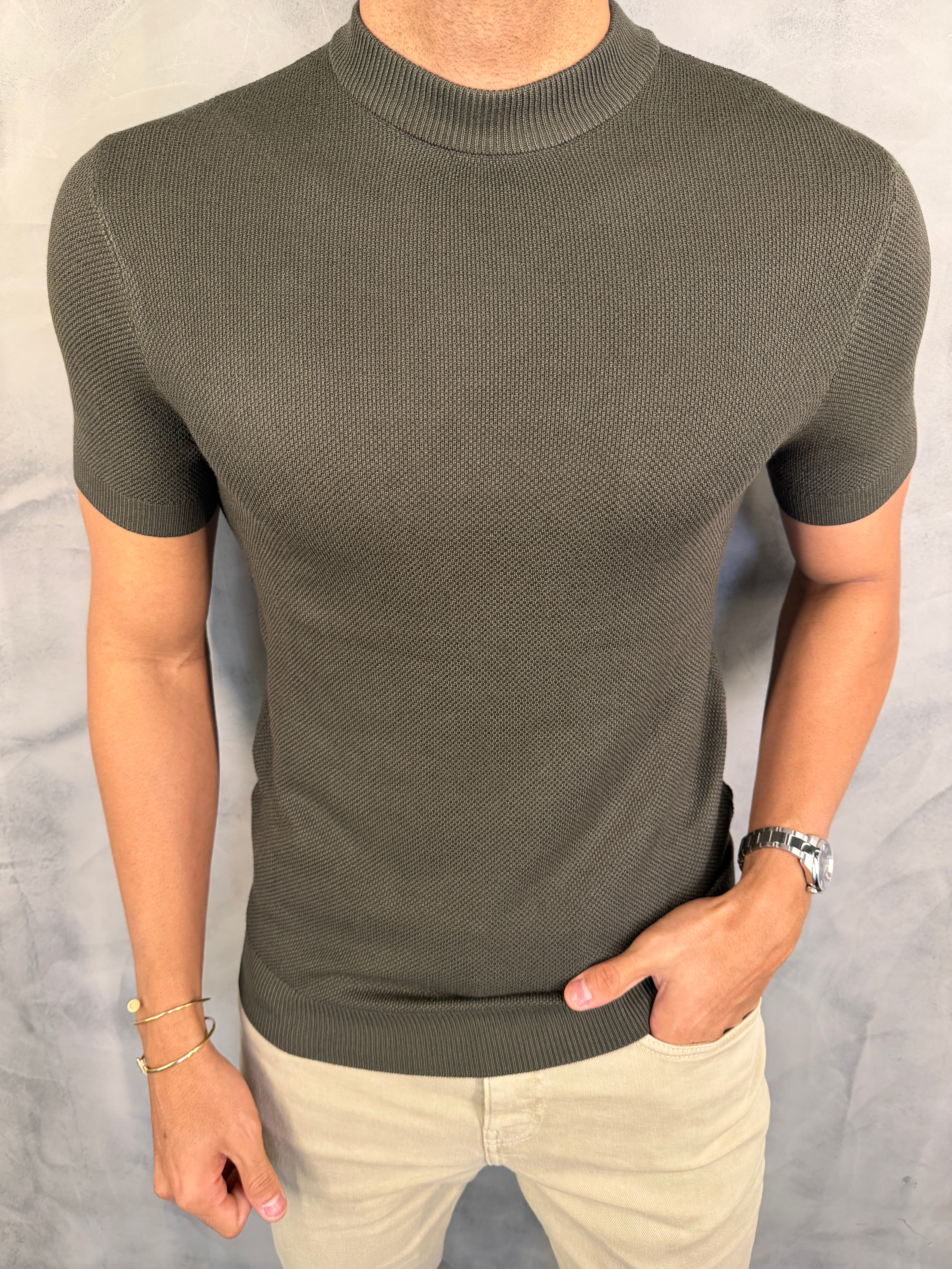 CAMISETA TRICOT GOLA MÉDIA PONTO H