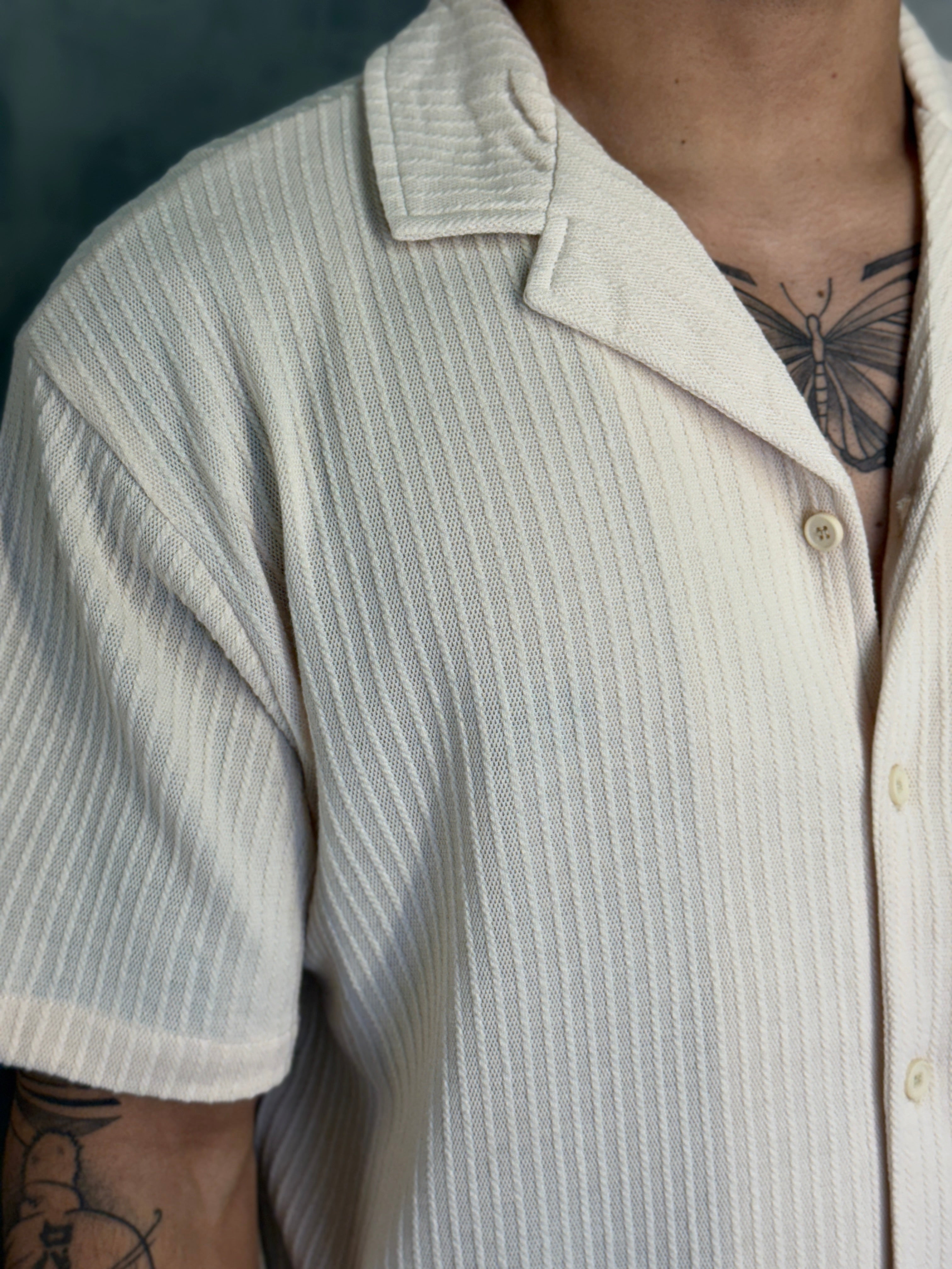 CAMISA M/C TRICOT CANELADA GOLA CUBANA PONTO H