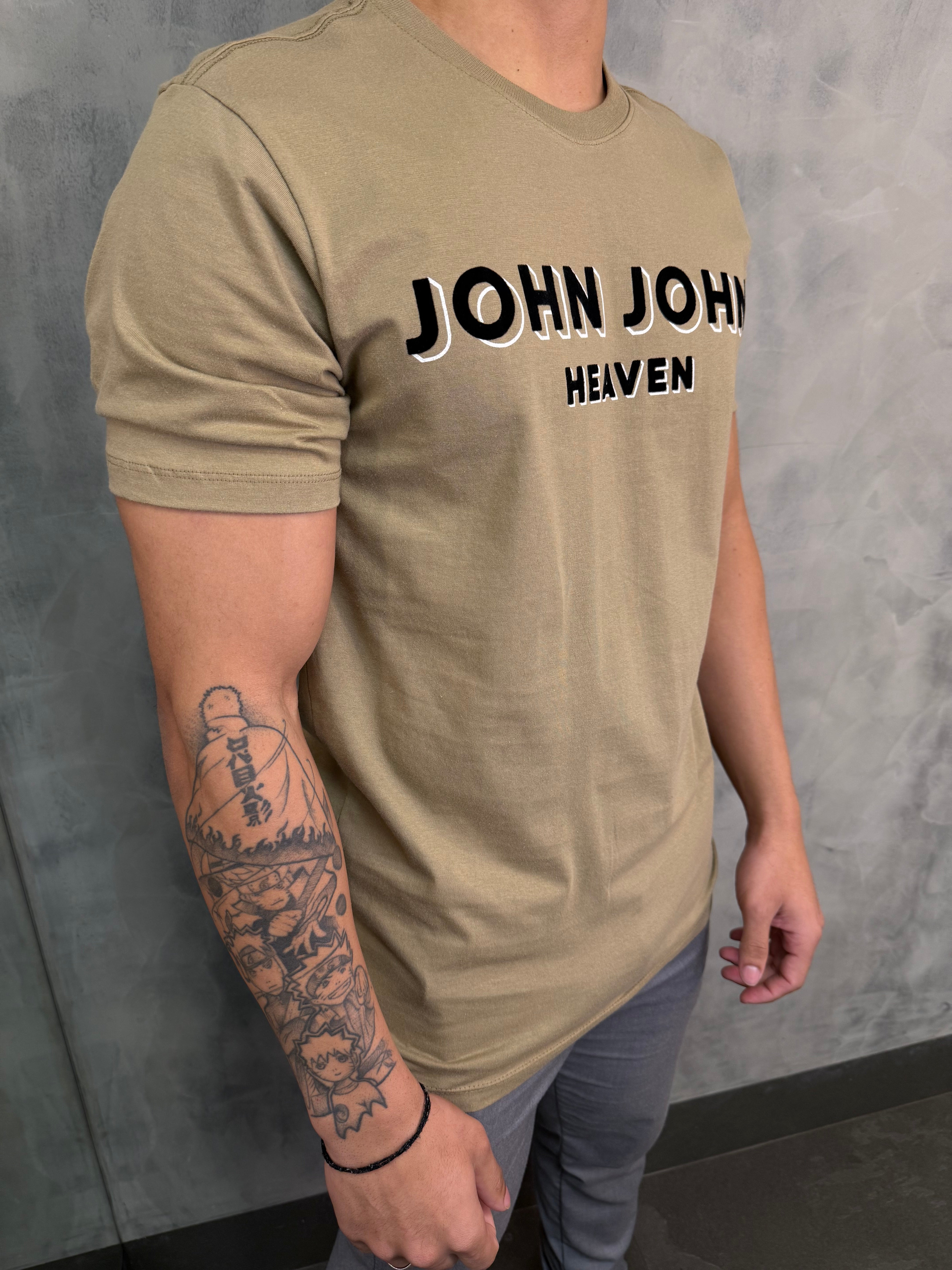 T SHIRT RG OUT OF JOHN JOHN BEGE MÉDIO