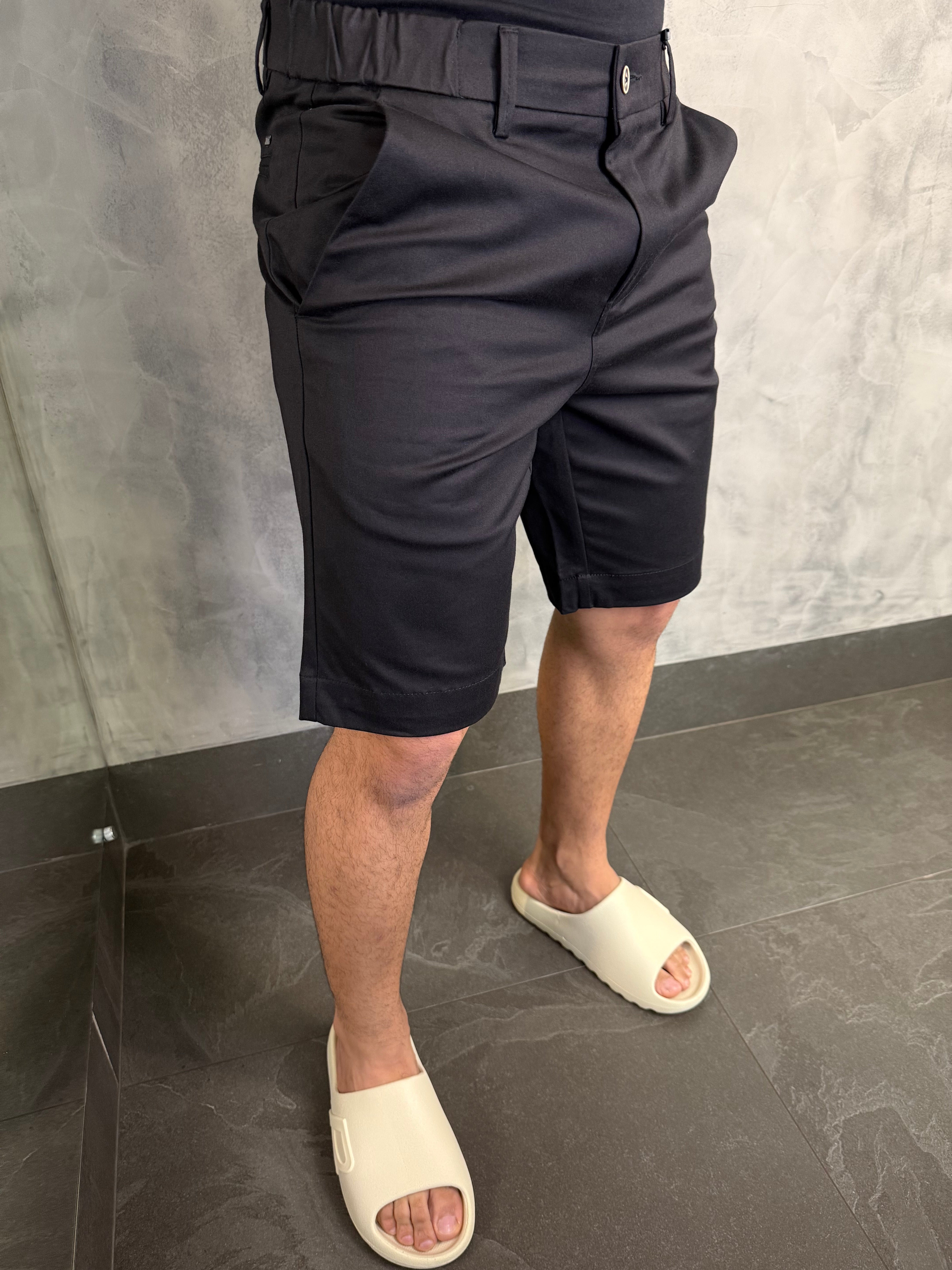 BERMUDA CASUAL-DAY SARJA COLOR CINTURA ELÁSTICA PONTO H PRETO