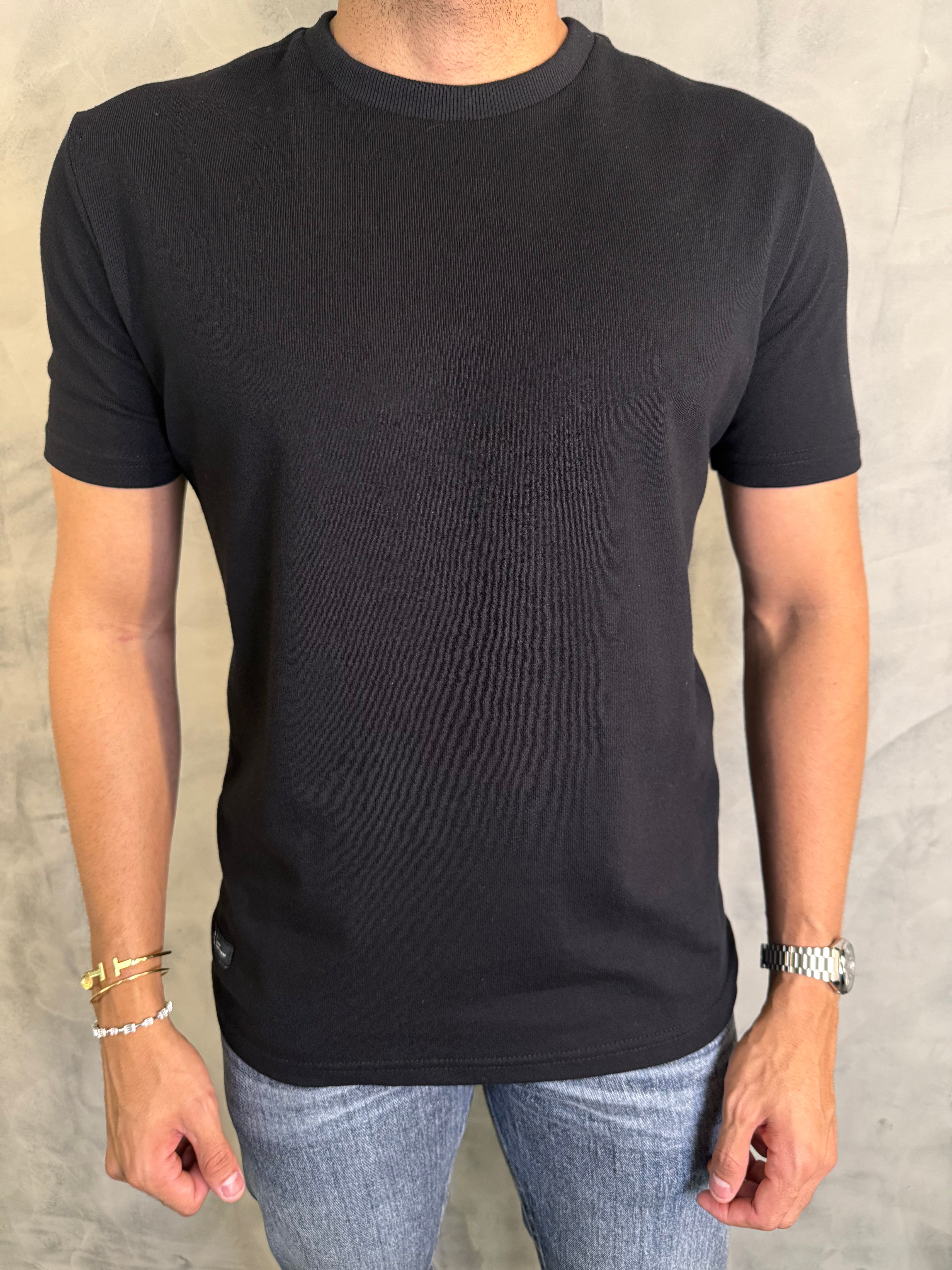 CAMISETA TEXTURA COMFORT KINGEJOE PRETO