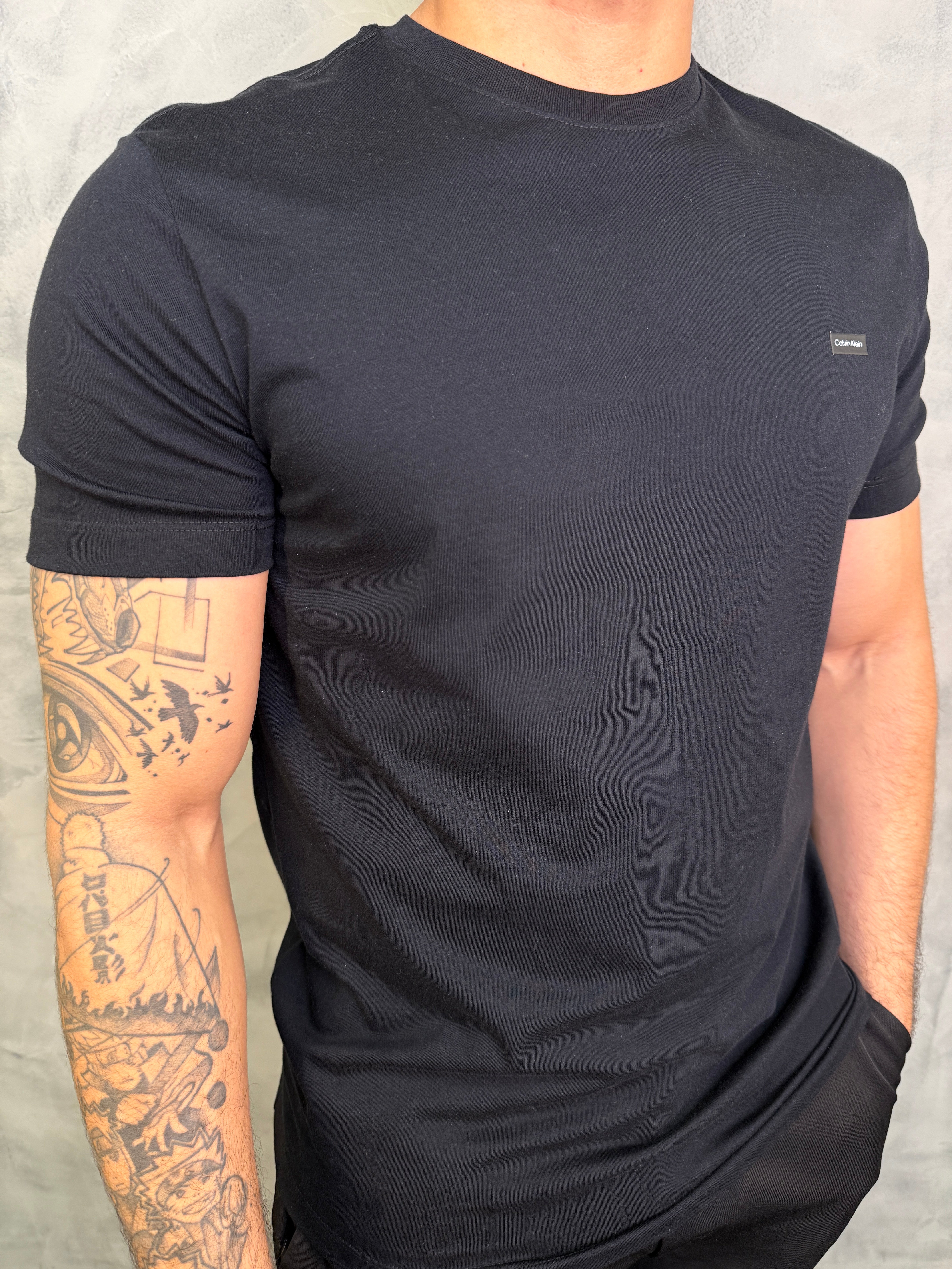 CAMISETA ALGODÃO EGÍPCIO CALVIN KLEIN PRETO