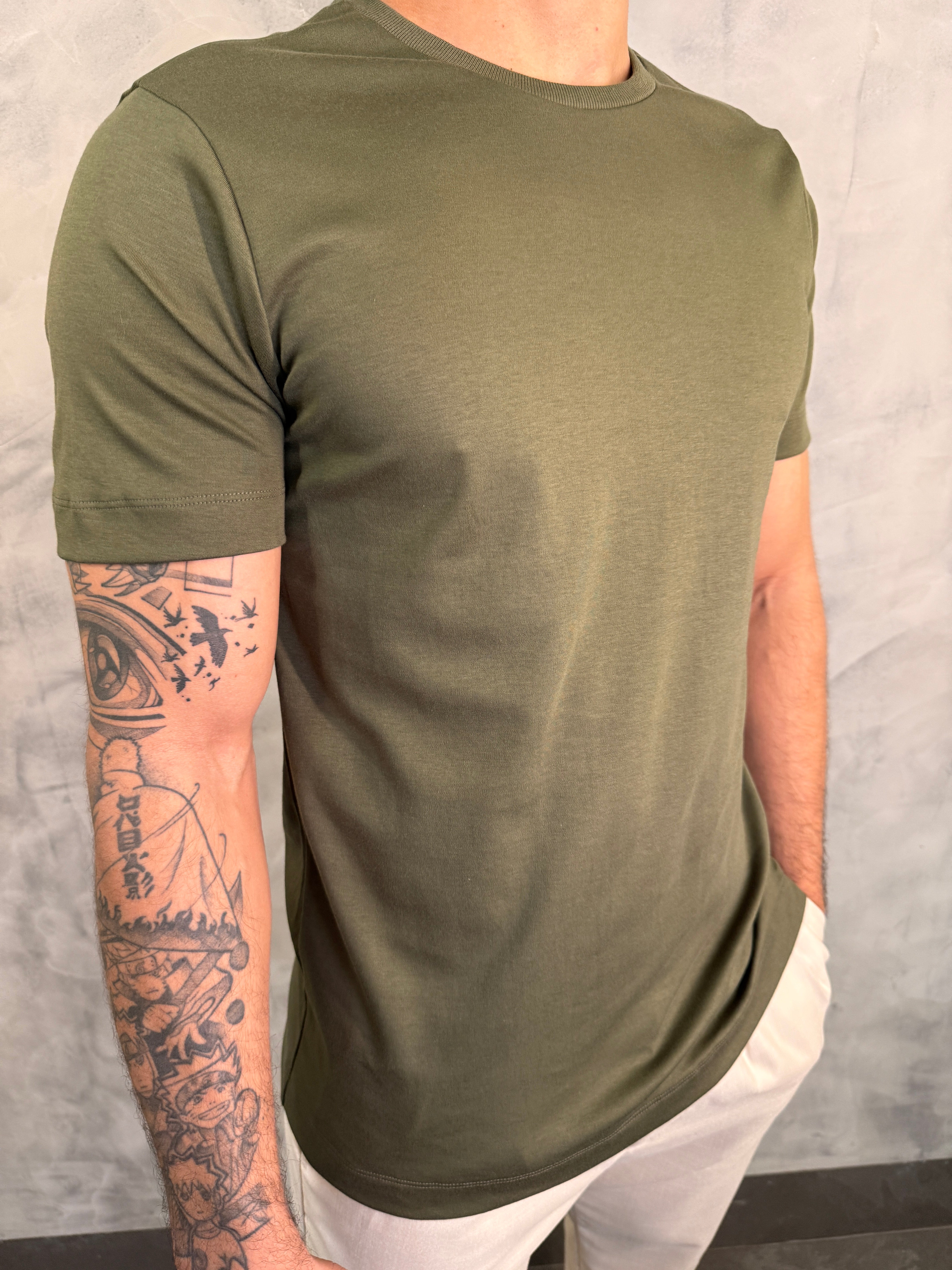 CAMISETA BÁSICA HERMES PONTO H VERDE MUSGO