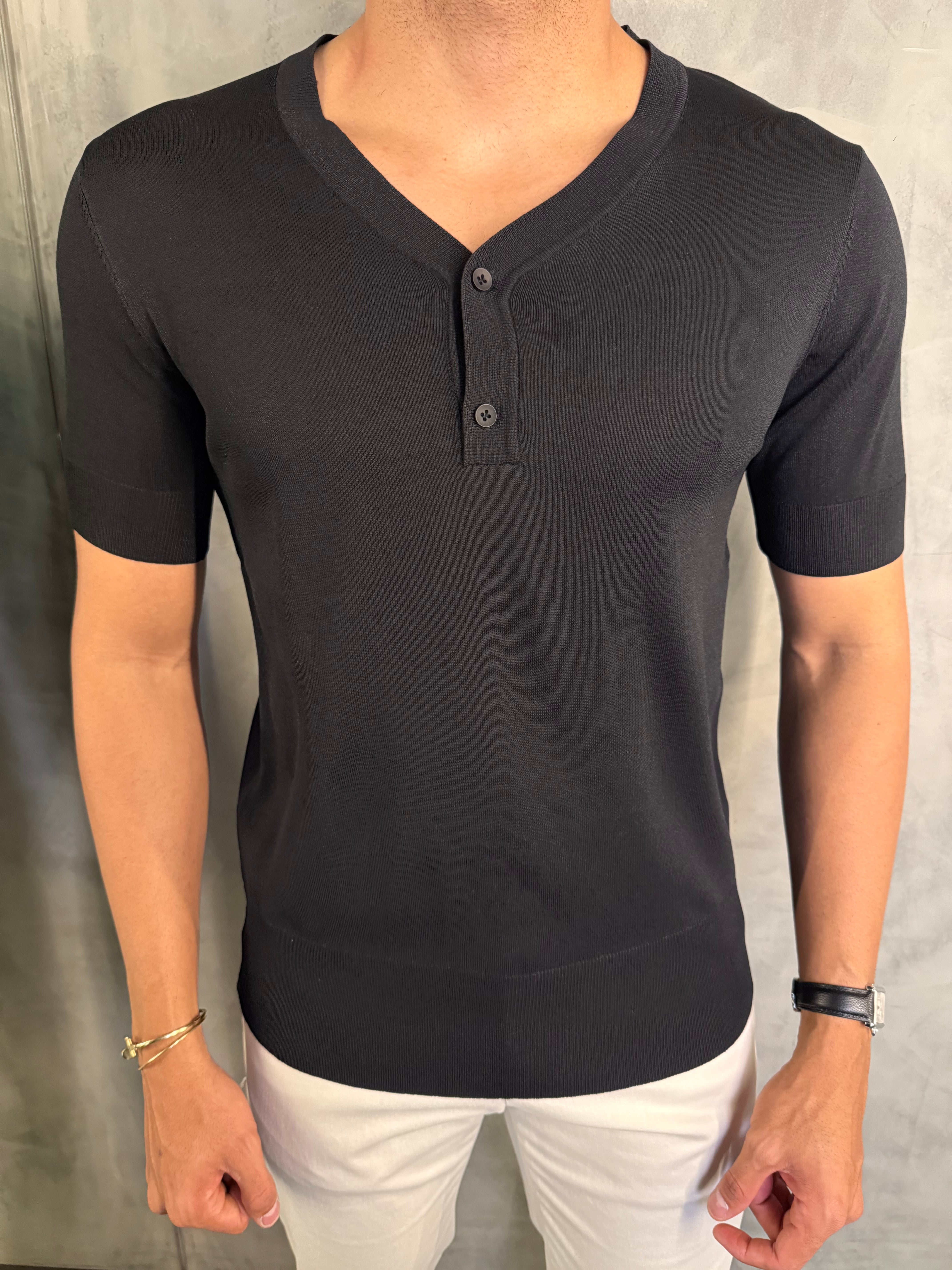 CAMISETA HENLEY TRICOT PONTO H PRETO
