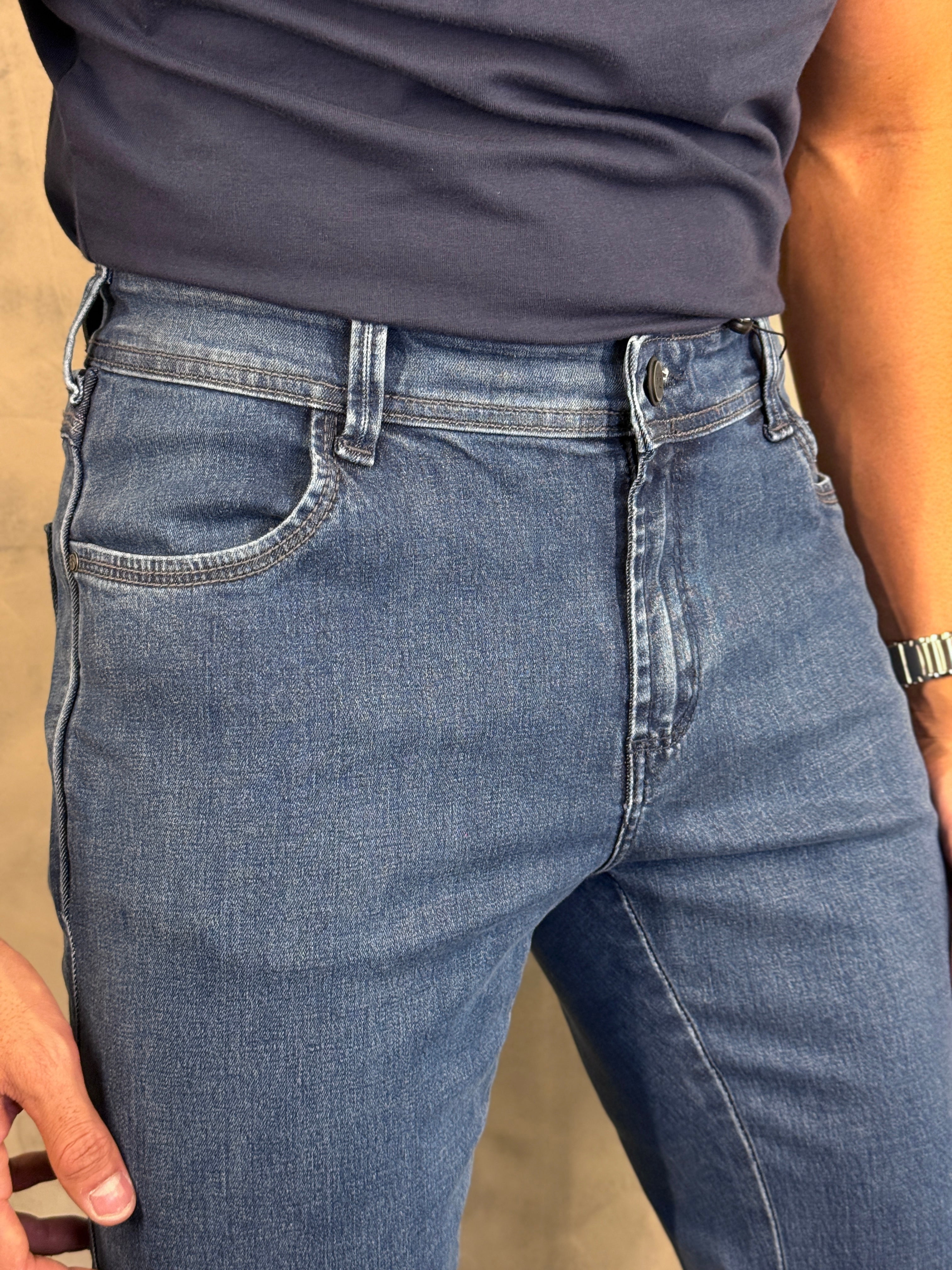 CALÇA JEANS SLIM SELECT DLZ LAVAGEM MÉDIA