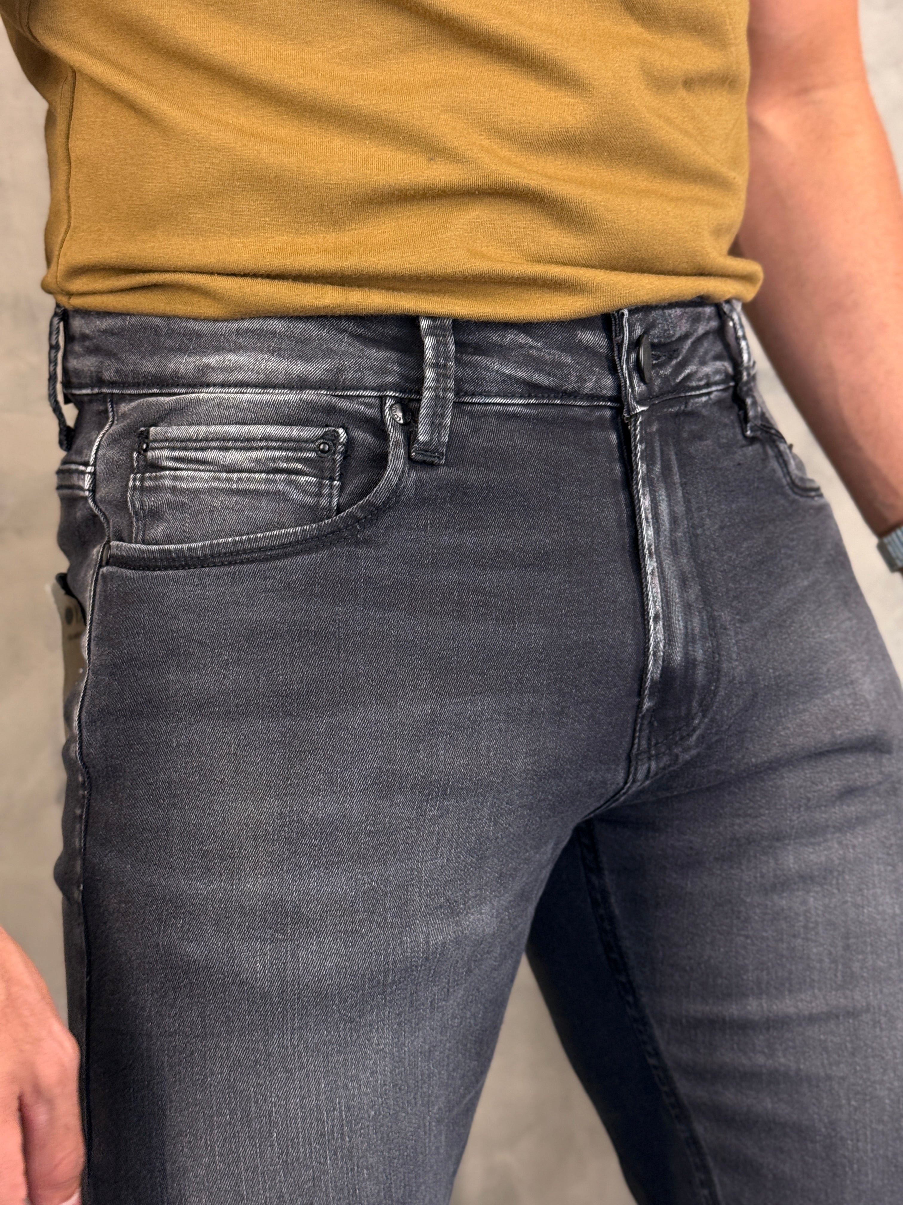 CALÇA JEANS TRIPLE DRY TOTAL BLACK SLIM PONTO H PRETO