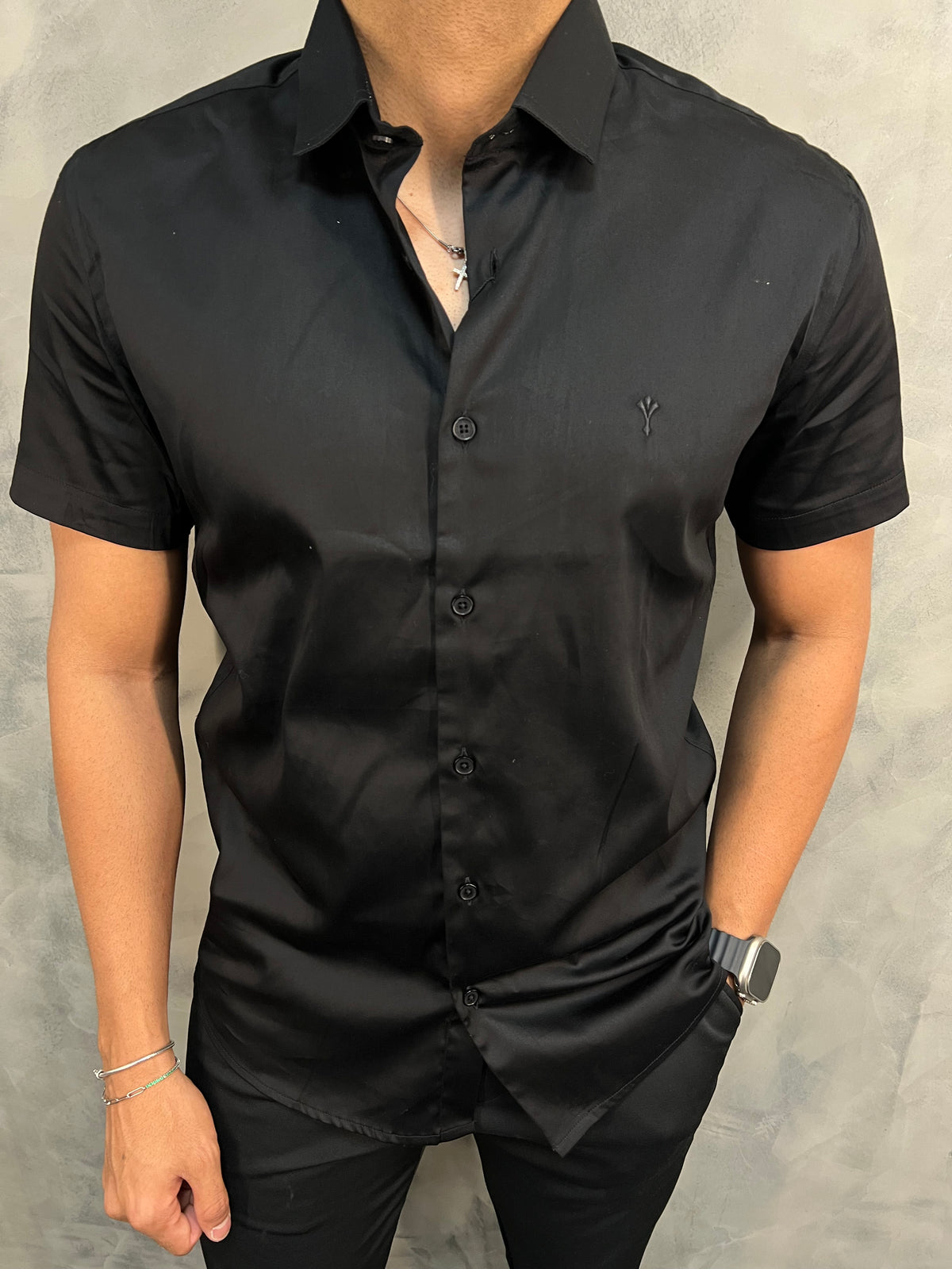 CAMISA ACETINADA STRETCH SLIM FIT M/C INDICCATTO PRETO