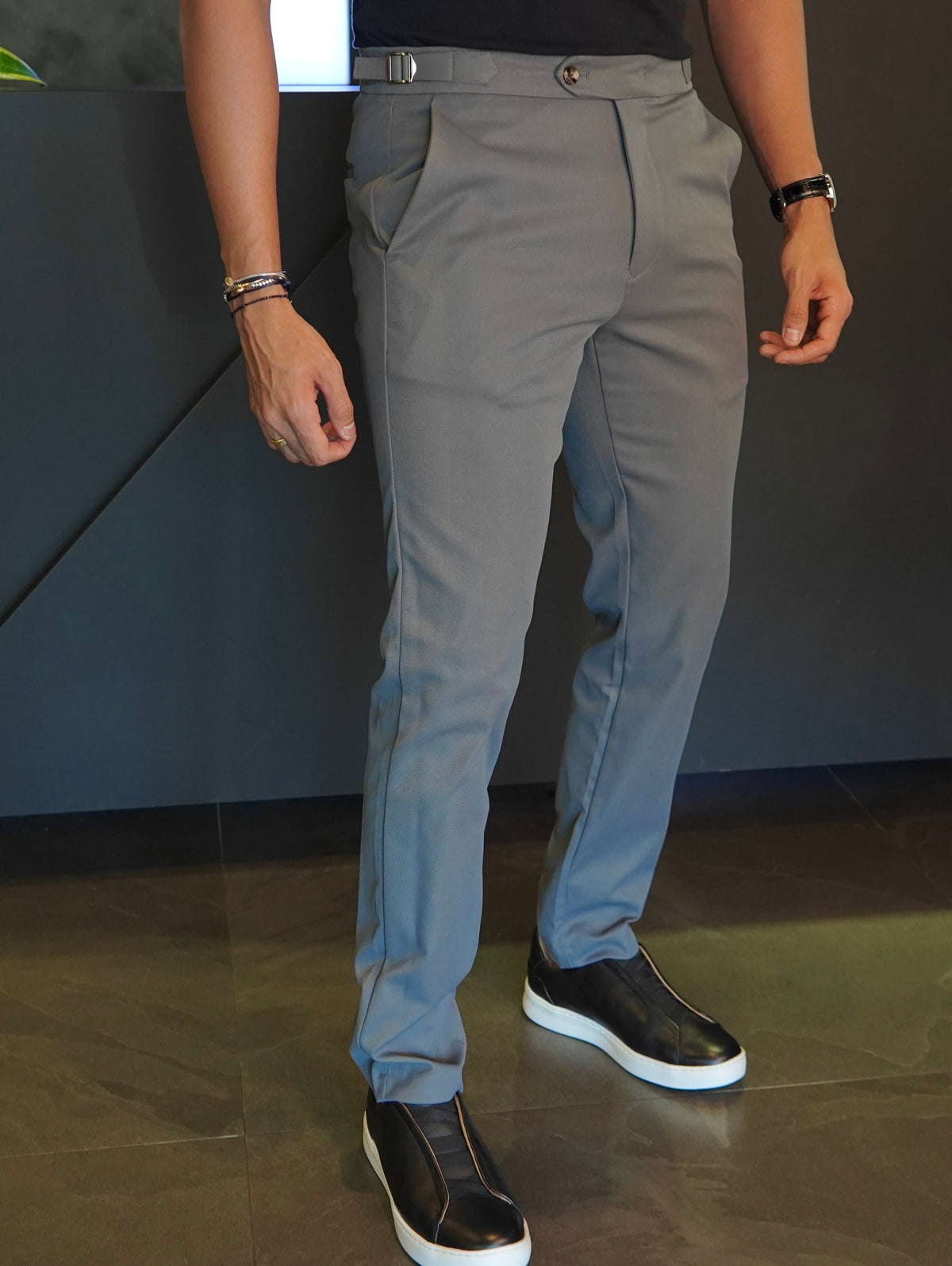 CALÇA ALF. MAQUINETADA SKINNY AJUSTE FIVELA ARMIATHO