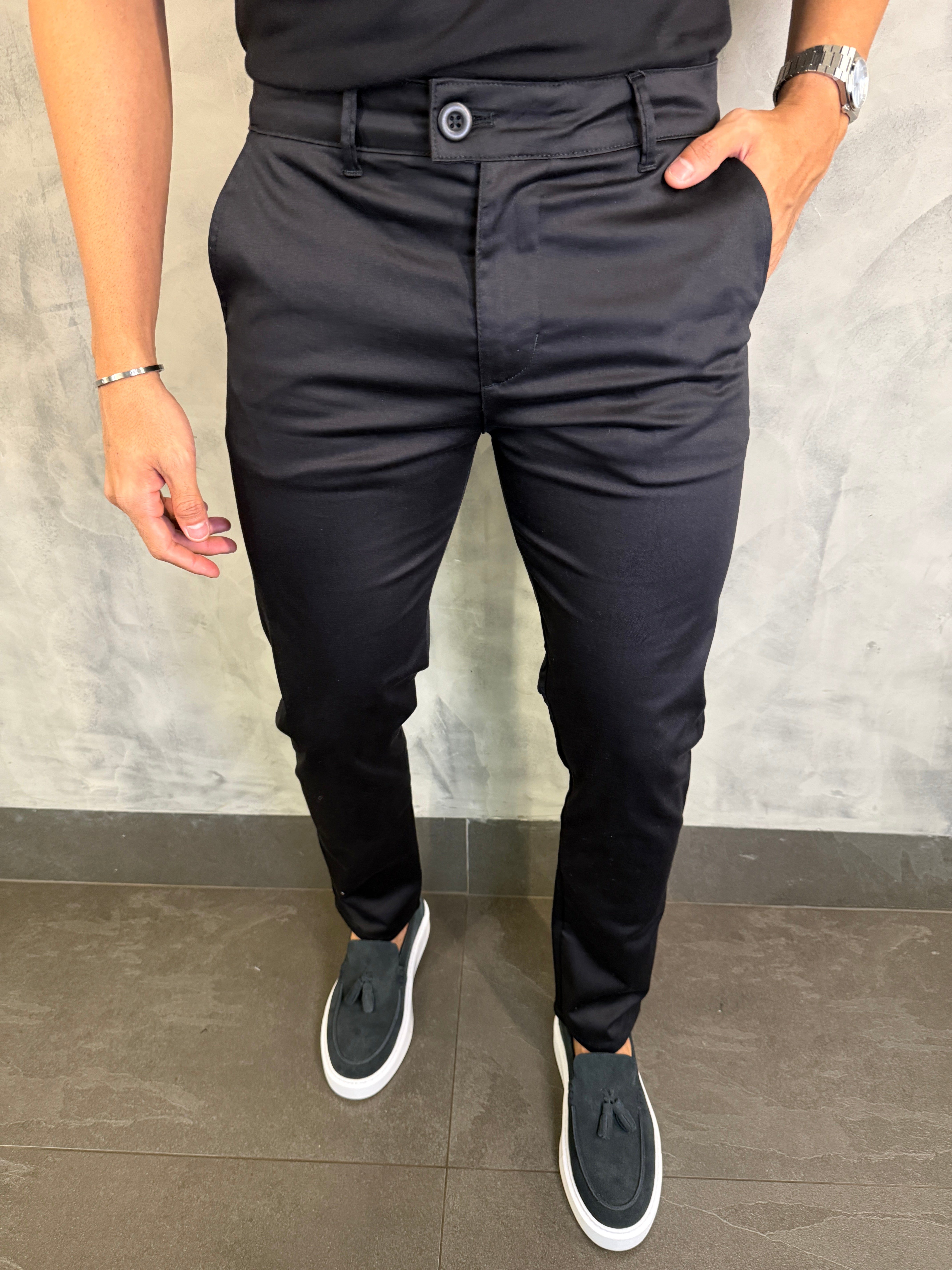 CALÇA SARJA ACETINADA PONTO H PRETO